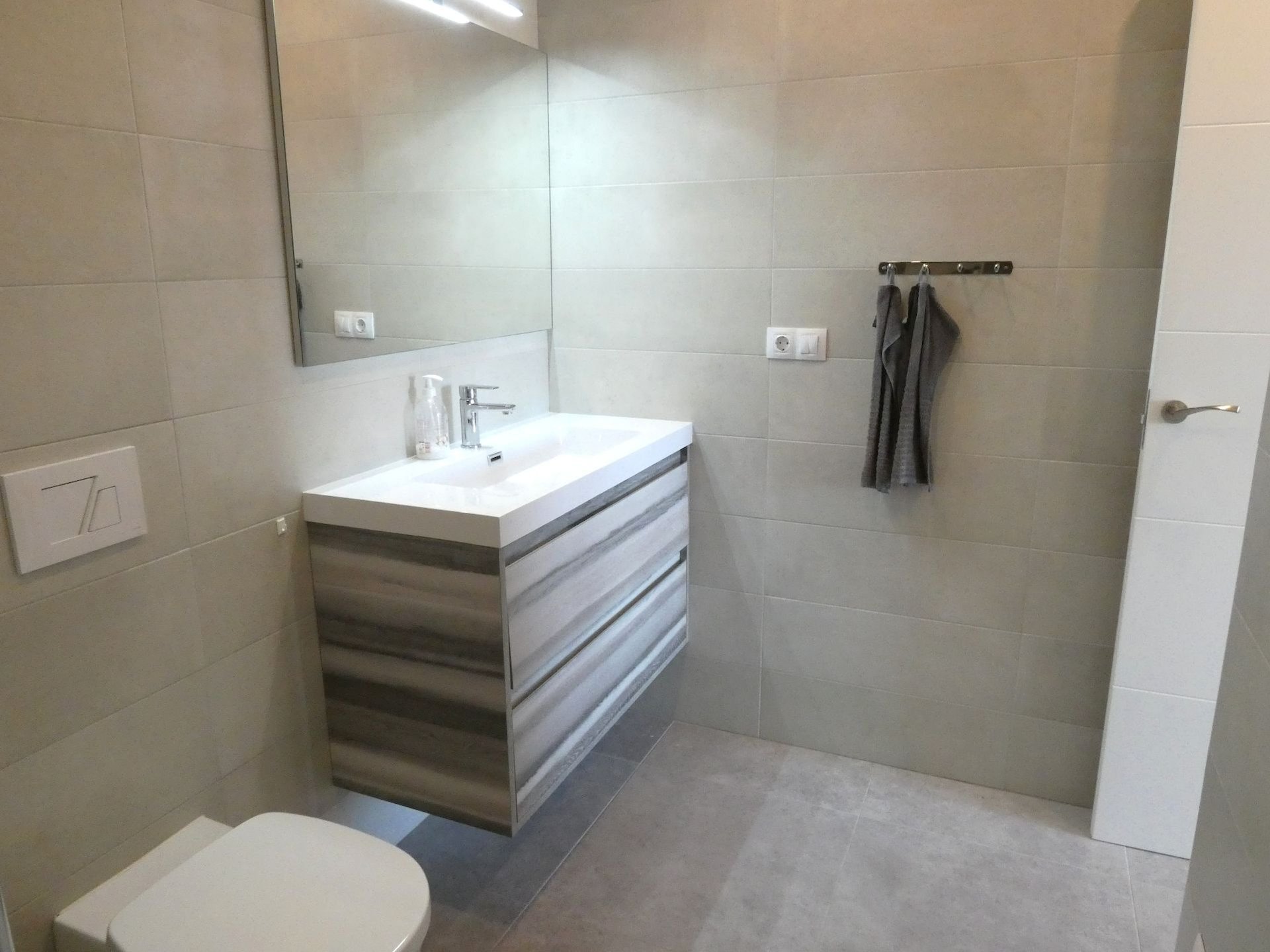 Appartamento a Torrevieja, Alicante, Spagna 3 camere da letto, 82 mq. N° 188913