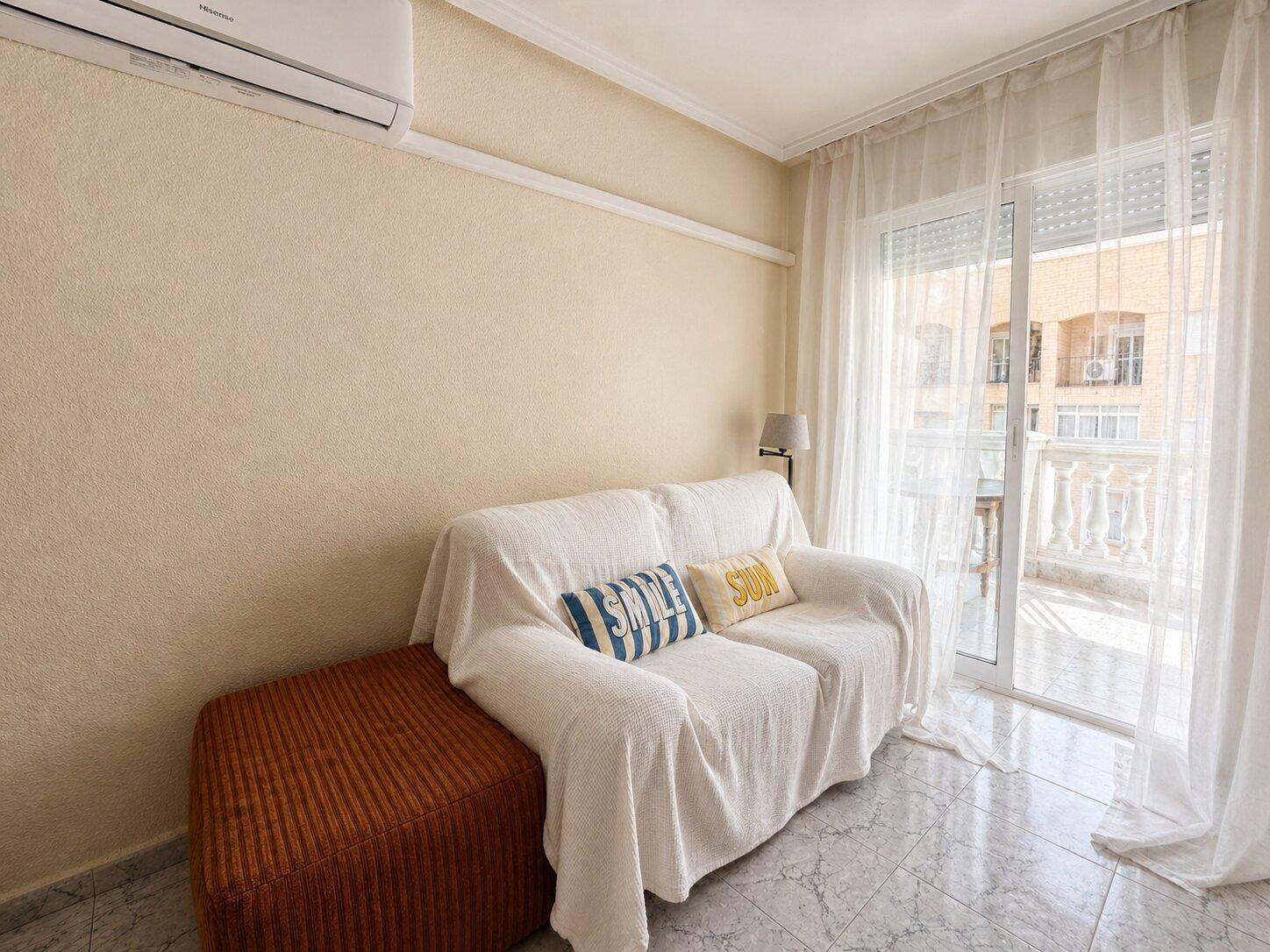 Apartamento en Torrevieja, Alicante, España 2 dormitorios, 60 m2 No. 189239