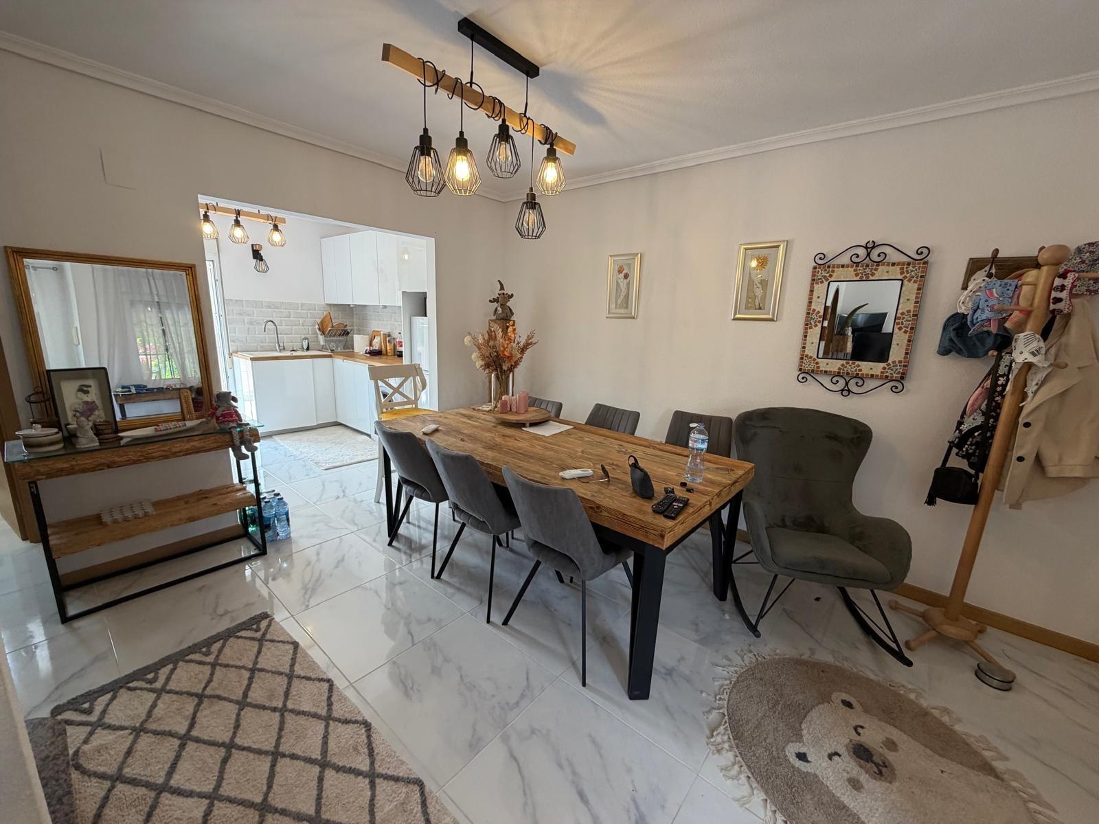 Bungalow in Torrevieja, Alicante, Spain 3 bedrooms, 85 sq.m. No. 190395