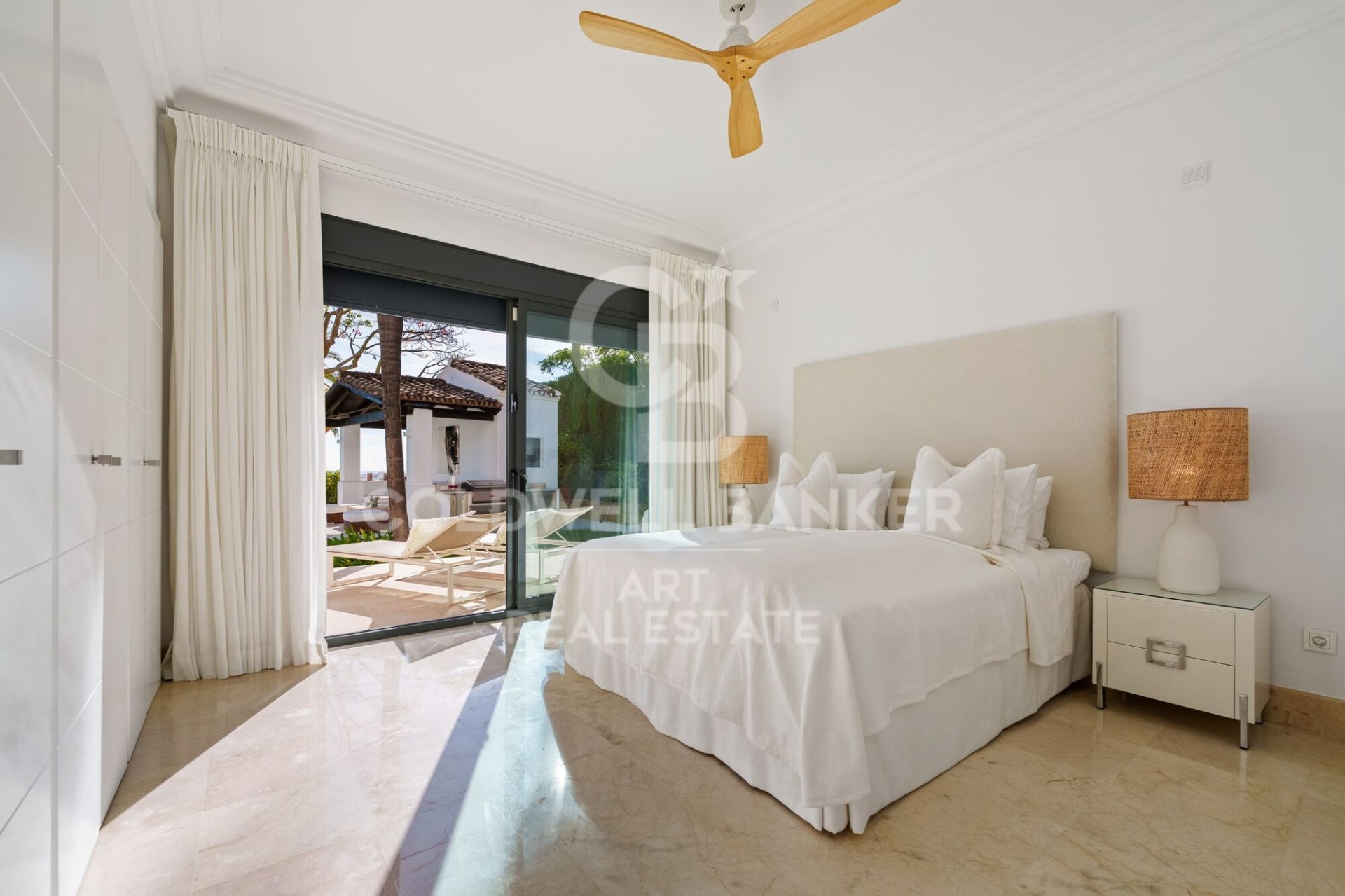 Villa Marbella, Malaga, Spānijā 4 istabas, 248 m2 Nr. 179118