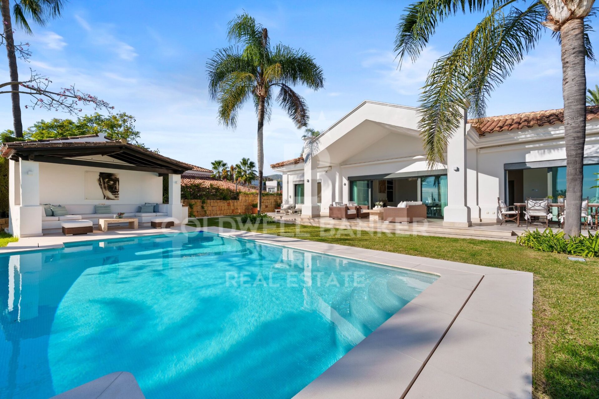 Villa Marbella, Malaga, Spānijā 4 istabas, 248 m2 Nr. 179118