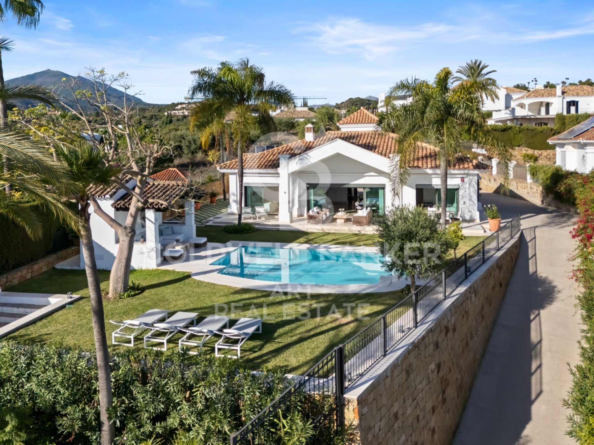 Villa Marbella, Malaga, Spānijā 4 istabas, 248 m2 Nr. 179118