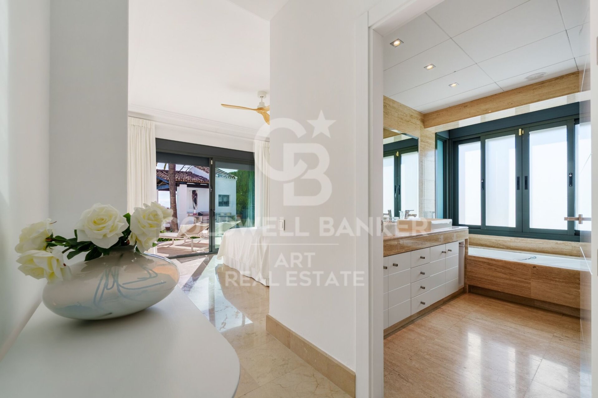 Villa Marbella, Malaga, Spānijā 4 istabas, 248 m2 Nr. 179118