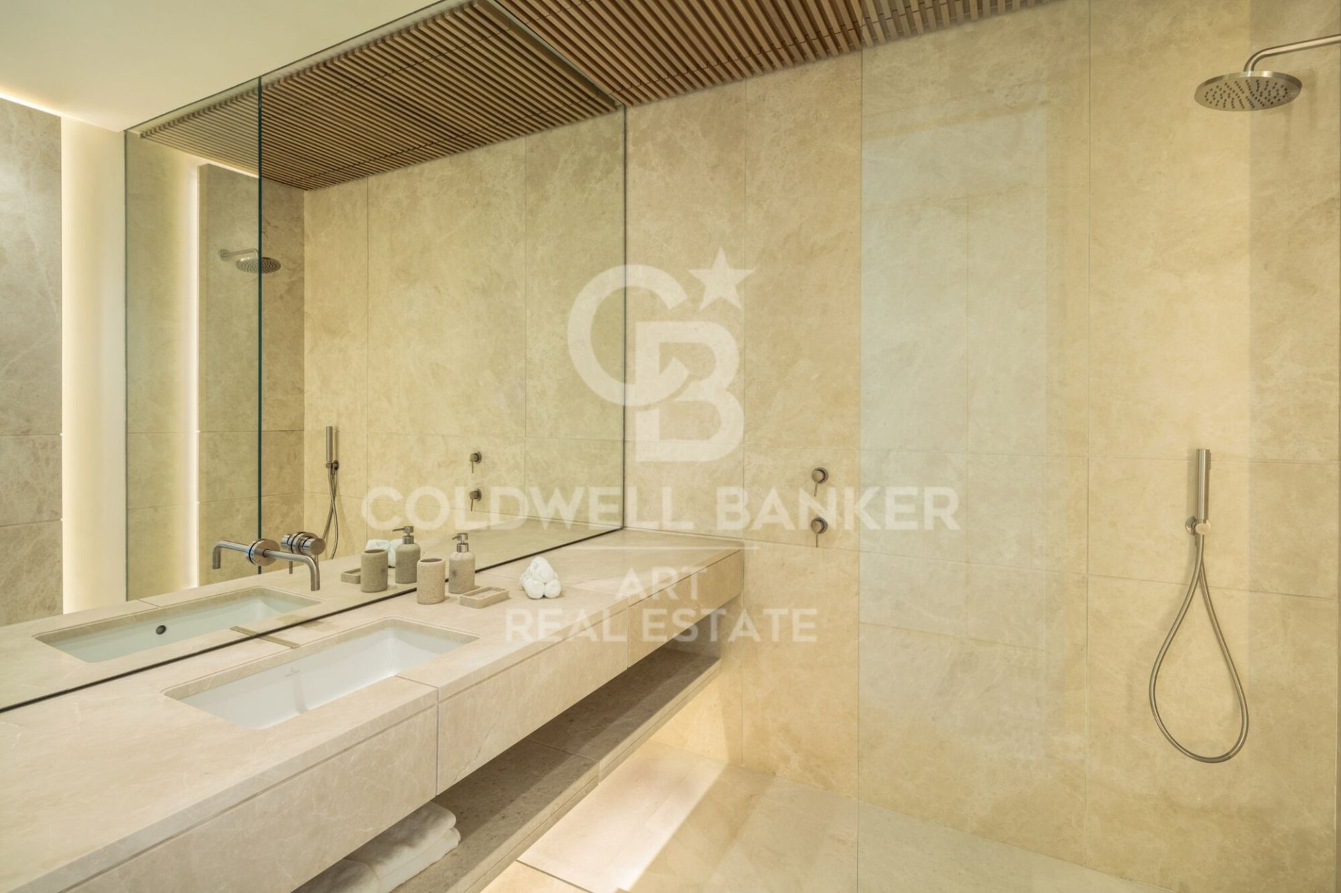 Villa i Benahavis, Malaga, Spanien 7 sovrum, 851 kvm. Nr. 179119
