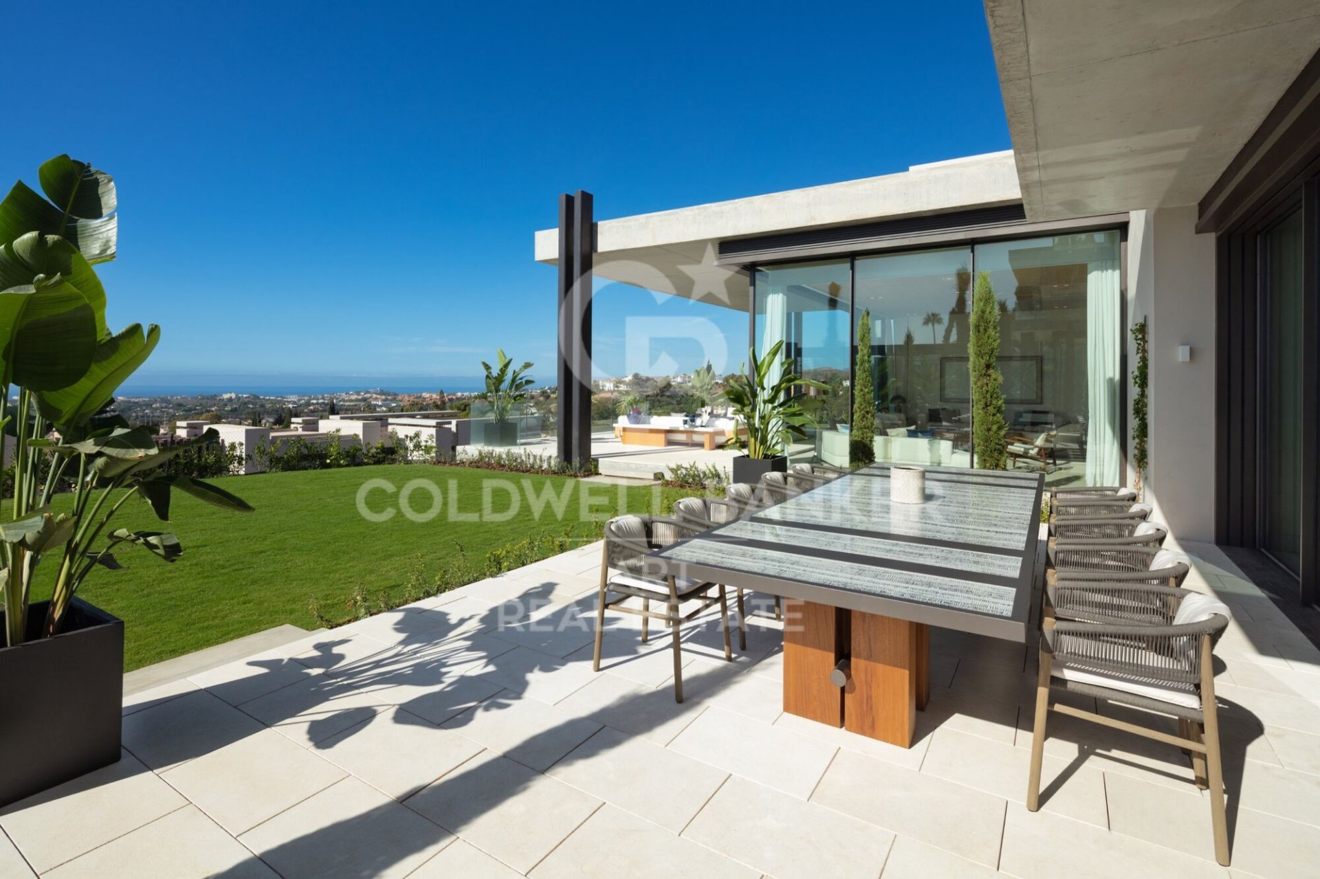 Villa i Benahavis, Malaga, Spanien 7 sovrum, 851 kvm. Nr. 179119