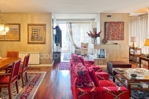 Dzīvoklis Barcelona, Spānijā 5 istabas, 259 m2 Nr. 158187