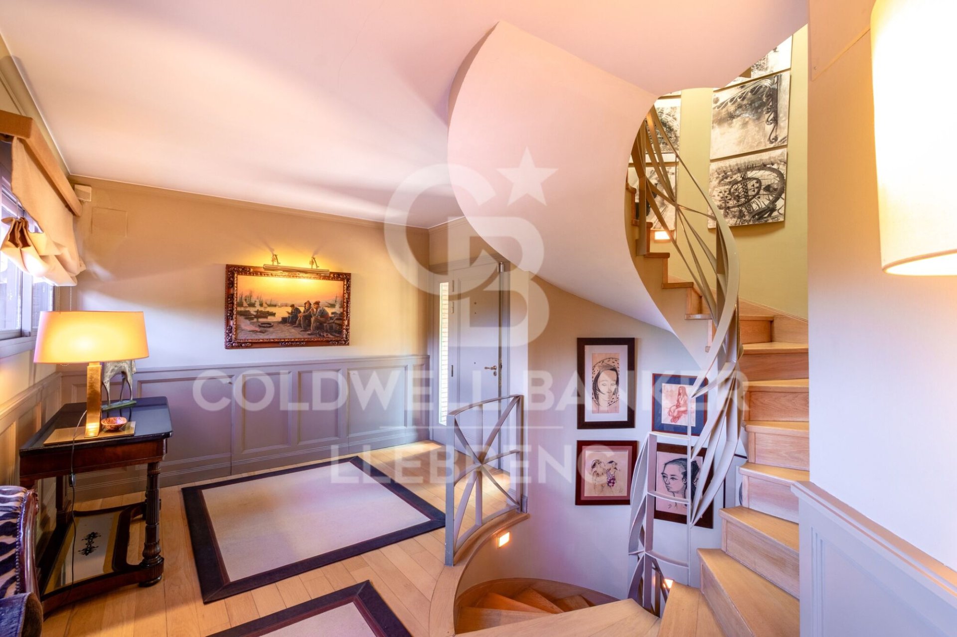 House in Barcelona, Spain 6 bedrooms, 381 sq.m. No. 158183