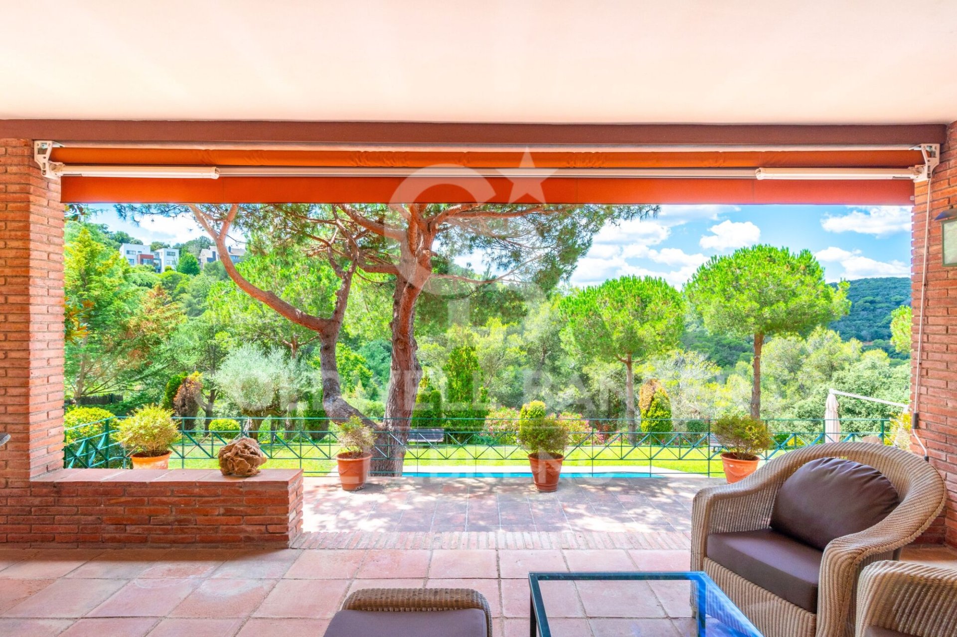 House in Barcelona, Spain 6 bedrooms, 381 sq.m. No. 158183