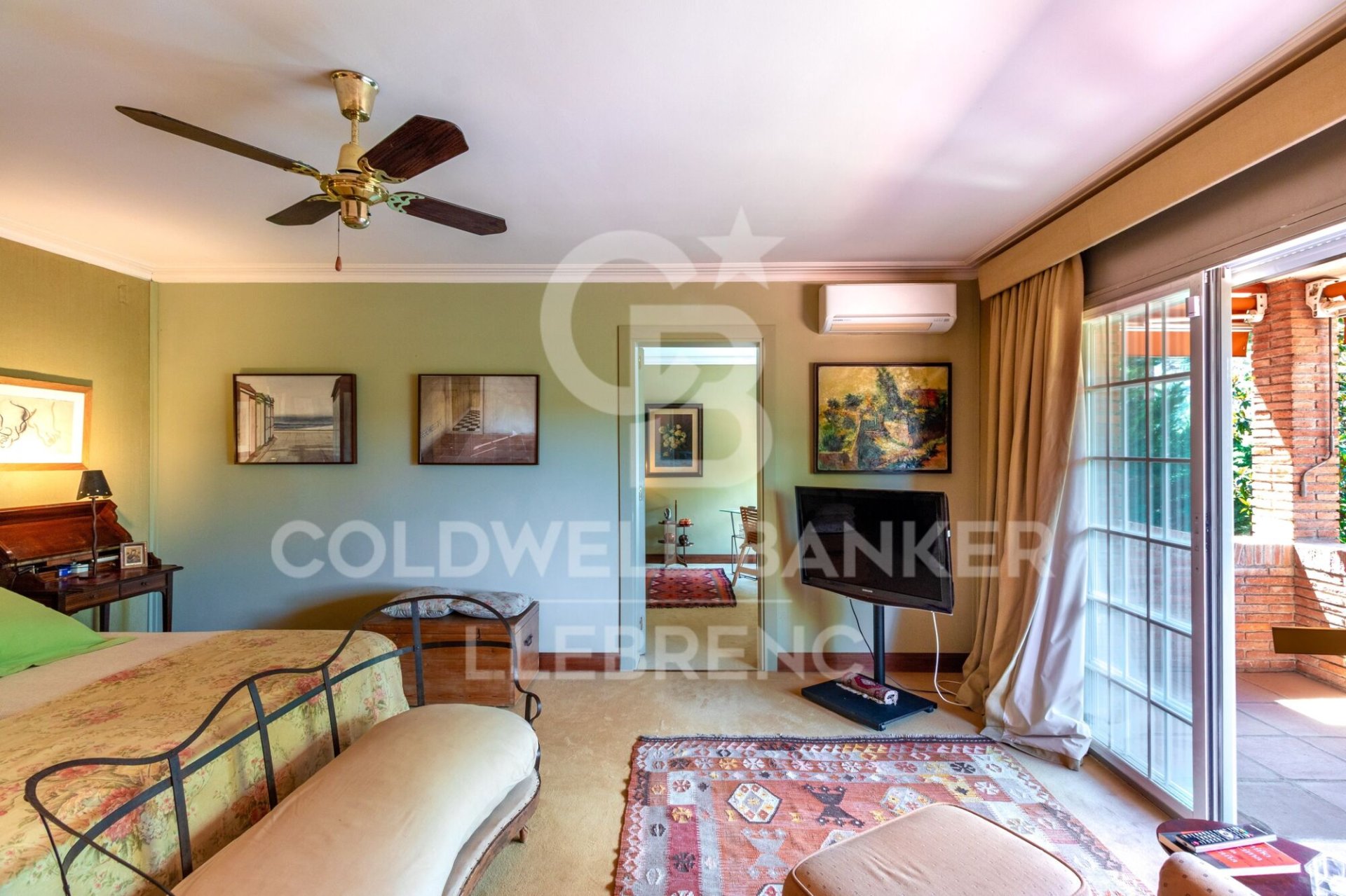 House in Barcelona, Spain 6 bedrooms, 381 sq.m. No. 158183