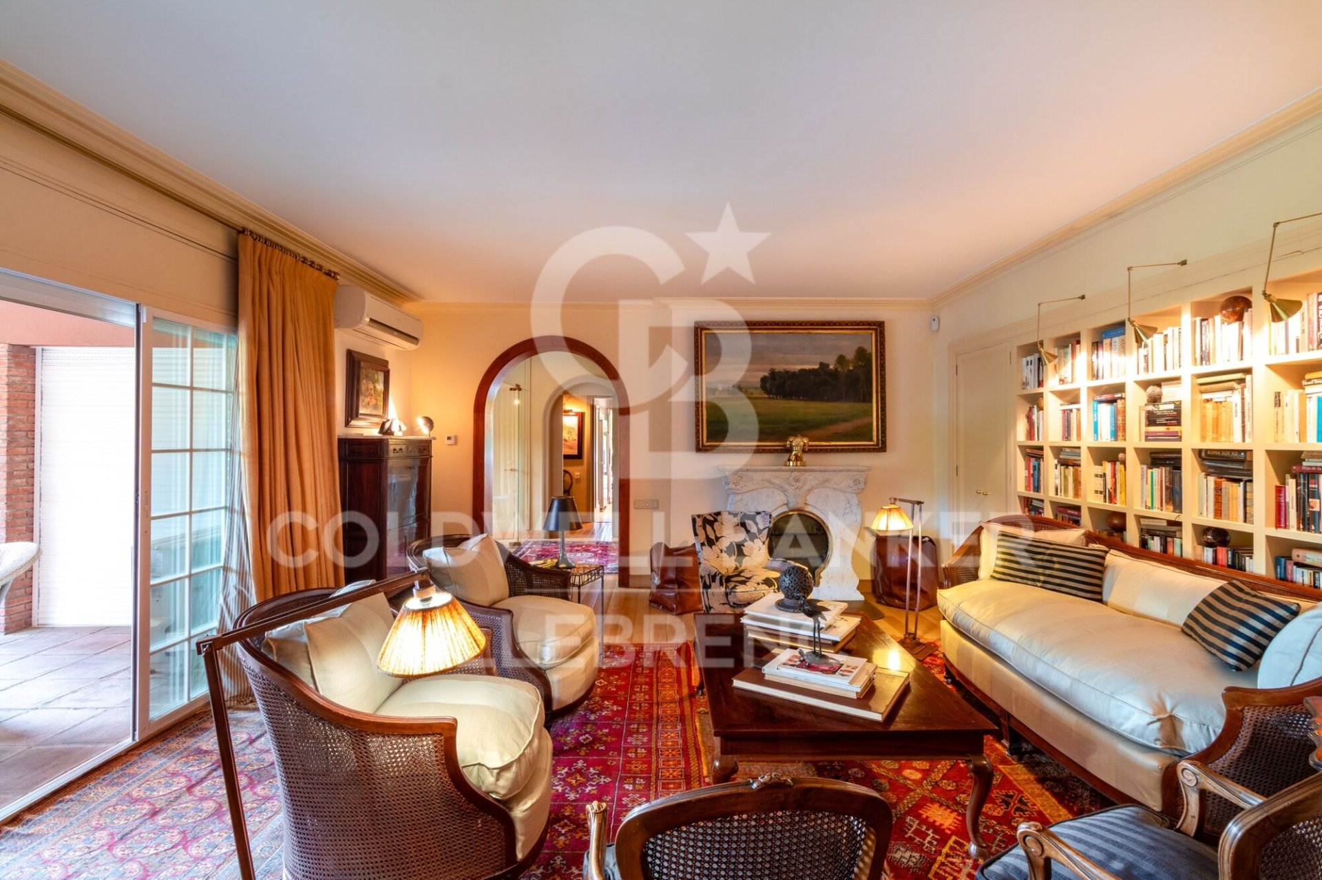 House in Barcelona, Spain 6 bedrooms, 381 sq.m. No. 158183