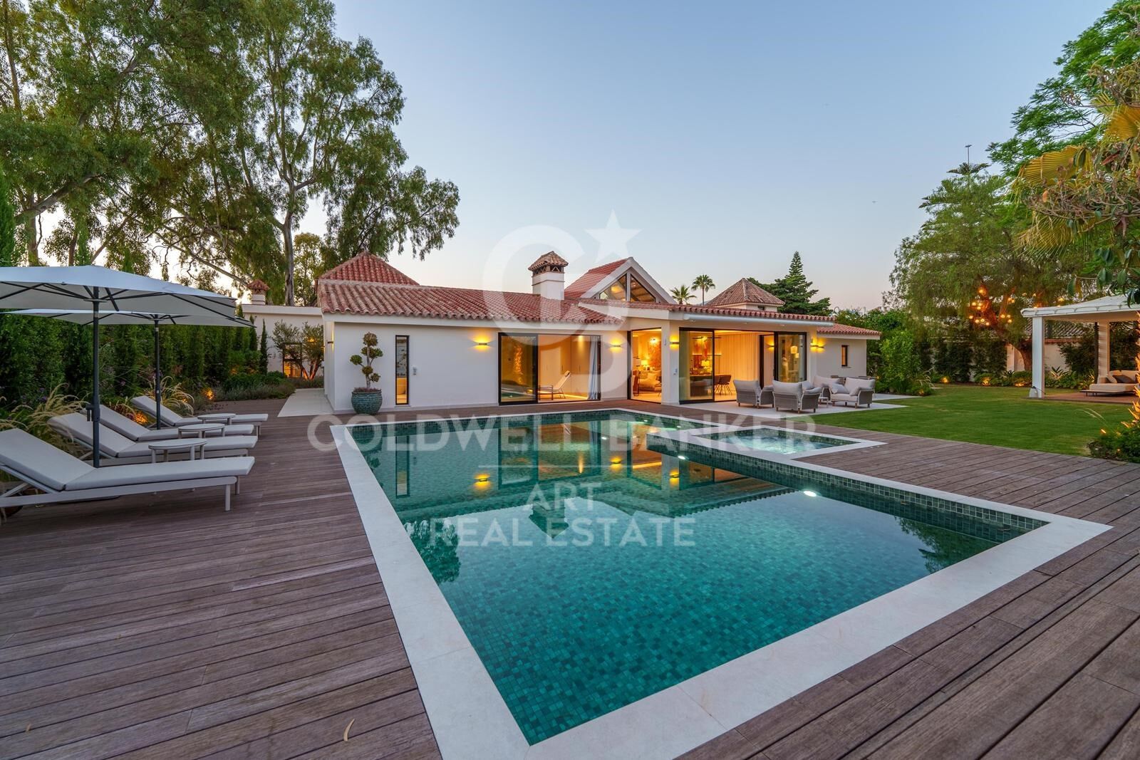 House in Marbella, Malaga, Spain 5 bedrooms, 336 sq.m. No. 158184