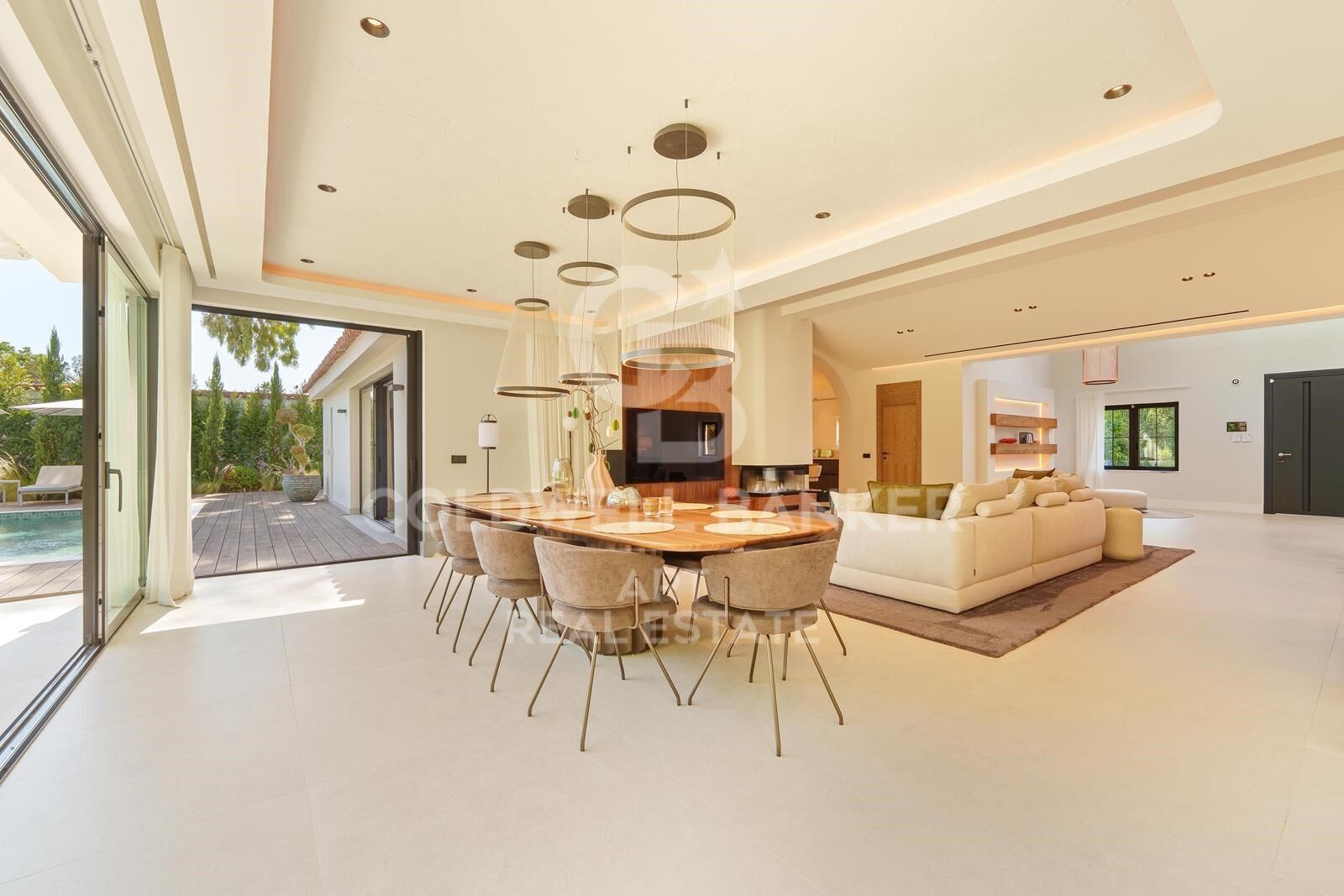 House in Marbella, Malaga, Spain 5 bedrooms, 336 sq.m. No. 158184
