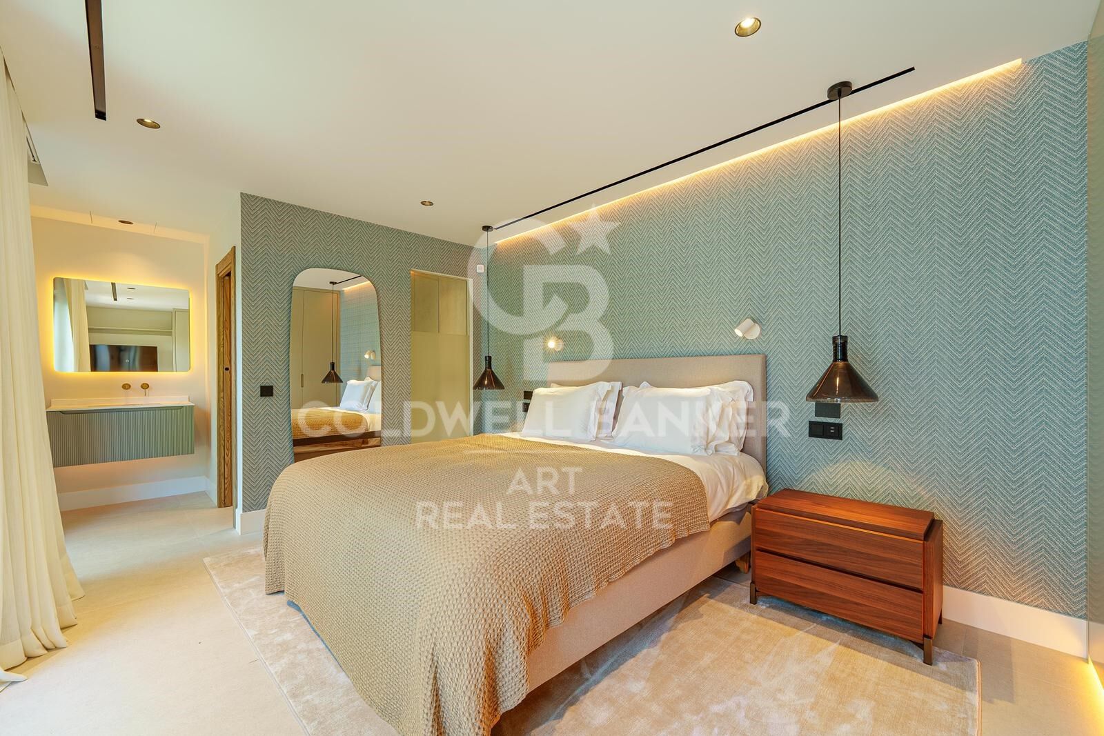 House in Marbella, Malaga, Spain 5 bedrooms, 336 sq.m. No. 158184
