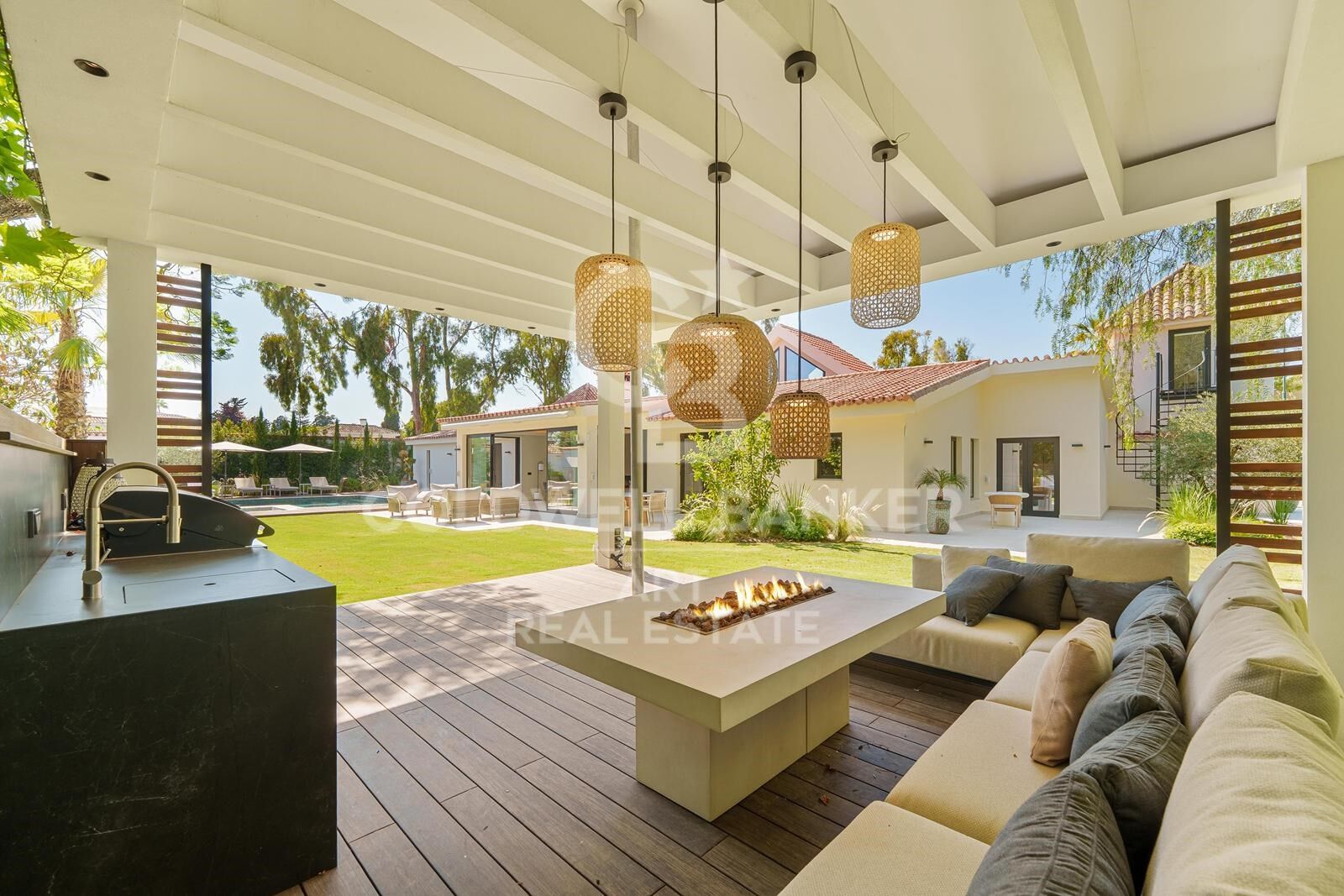House in Marbella, Malaga, Spain 5 bedrooms, 336 sq.m. No. 158184