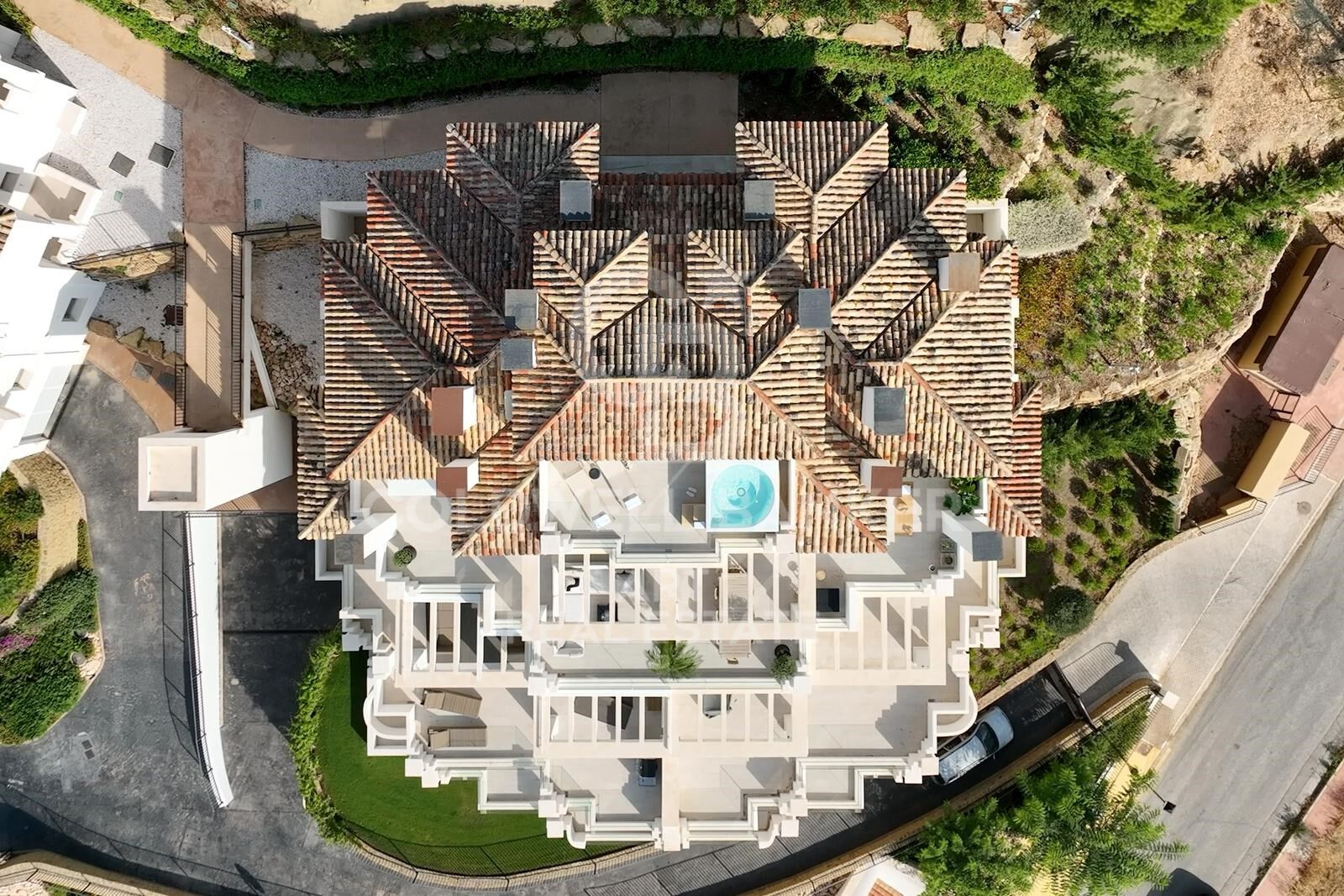 Penthouse in Marbella, Malaga, Spain 3 bedrooms, 247 sq.m. No. 158185