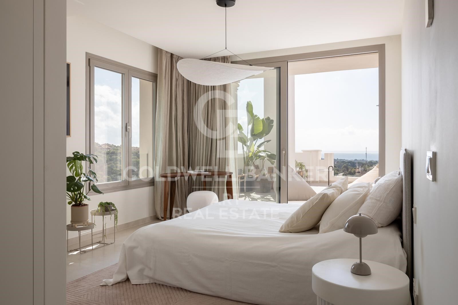 Penthouse in Marbella, Malaga, Spain 3 bedrooms, 247 sq.m. No. 158185