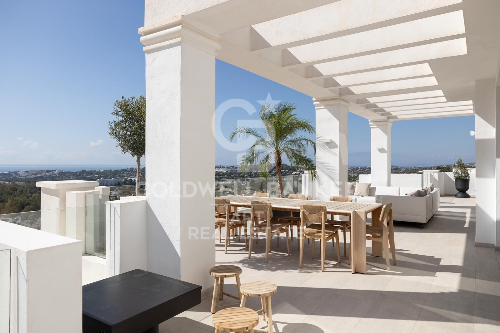 Penthouse in Marbella, Malaga, Spain 3 bedrooms, 247 sq.m. No. 158185