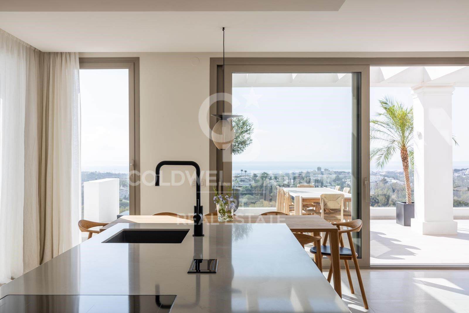 Penthouse in Marbella, Malaga, Spain 3 bedrooms, 247 sq.m. No. 158185