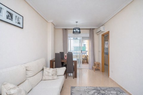 Huoneisto Torrevieja, Alicante, Espanja 2 makuuhuonetta, 74 m2 No. 183417