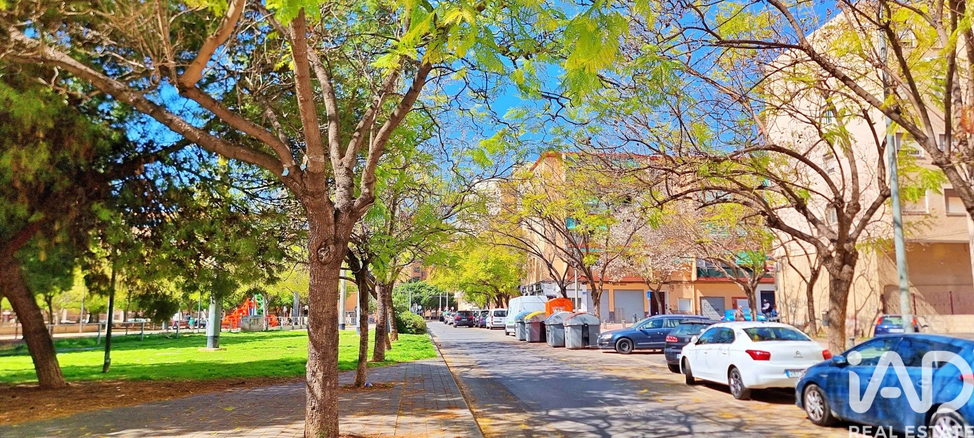 Propiedad comercial en Alicante, España 2 dormitorios, 73 m2 No. 184847