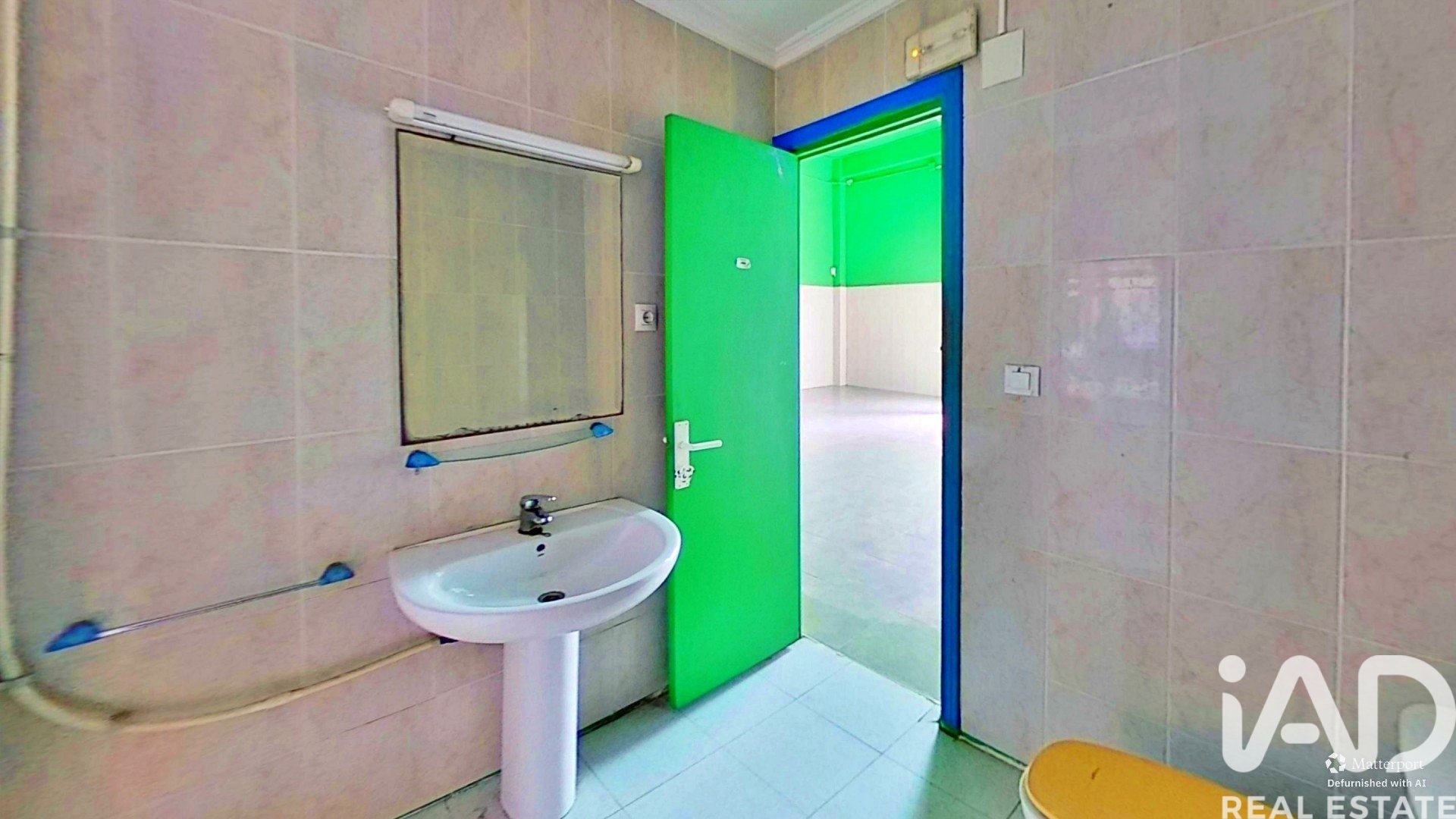 Propiedad comercial en Alicante, España 2 dormitorios, 73 m2 No. 184847