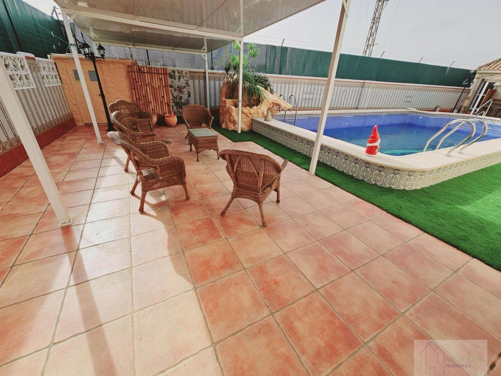 Вилла в Торревьеха, Аликанте, Испания 5 спален, 330м2 №165563