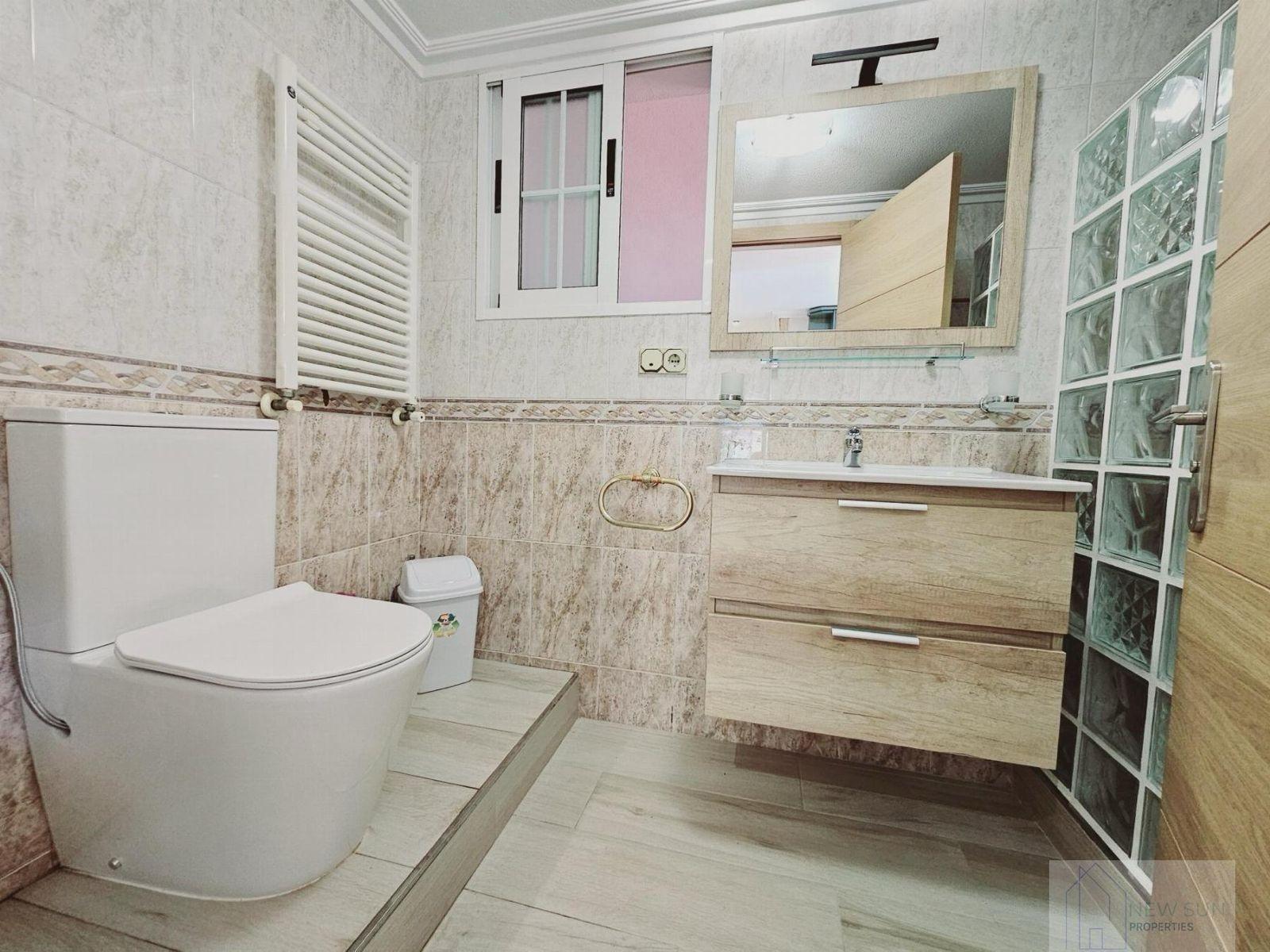 Вилла в Торревьеха, Аликанте, Испания 5 спален, 330м2 №165563