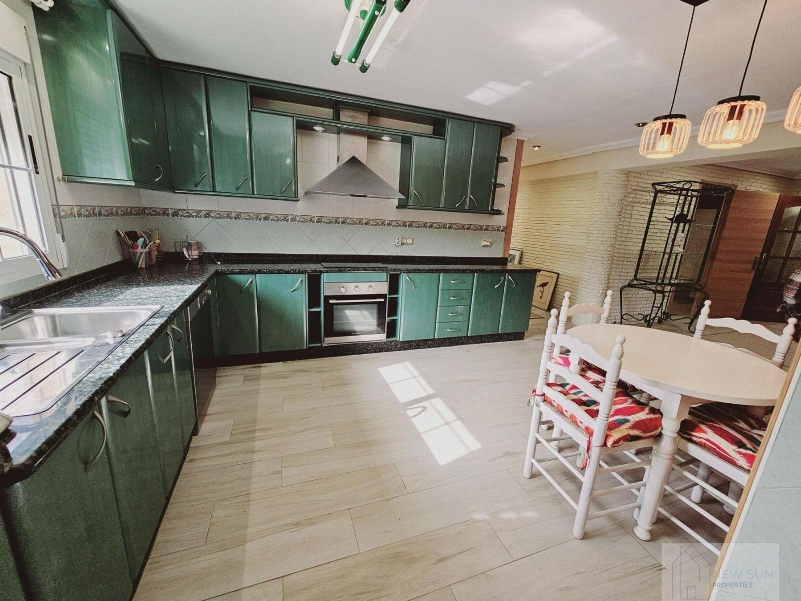 Вилла в Торревьеха, Аликанте, Испания 5 спален, 330м2 №165563