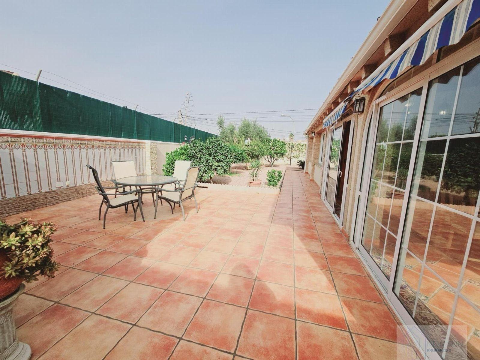 Вилла в Торревьеха, Аликанте, Испания 5 спален, 330м2 №165563