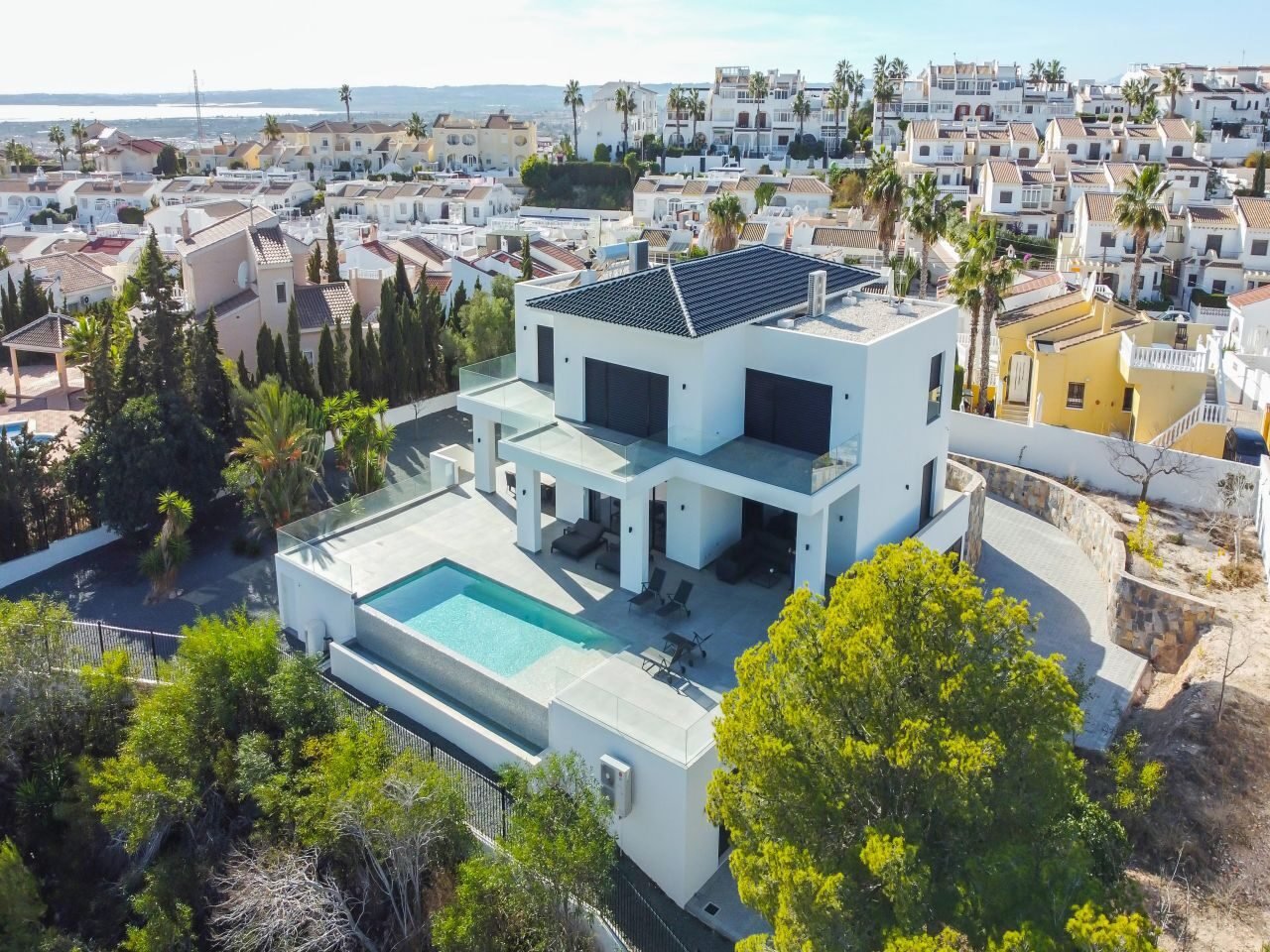 House in Rojales, Alicante, Spain 5 bedrooms, 498 sq.m. No. 80946