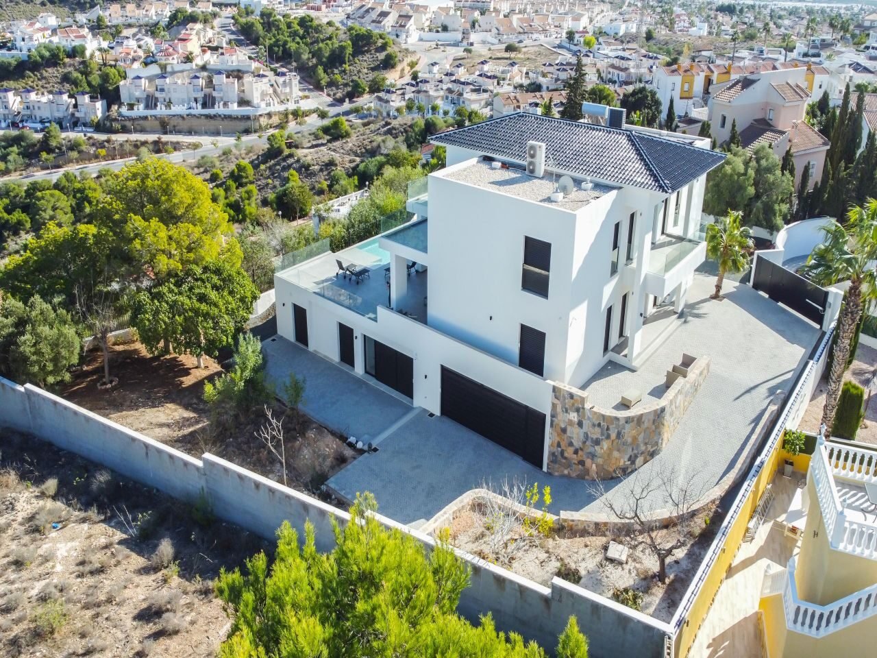House in Rojales, Alicante, Spain 5 bedrooms, 498 sq.m. No. 80946