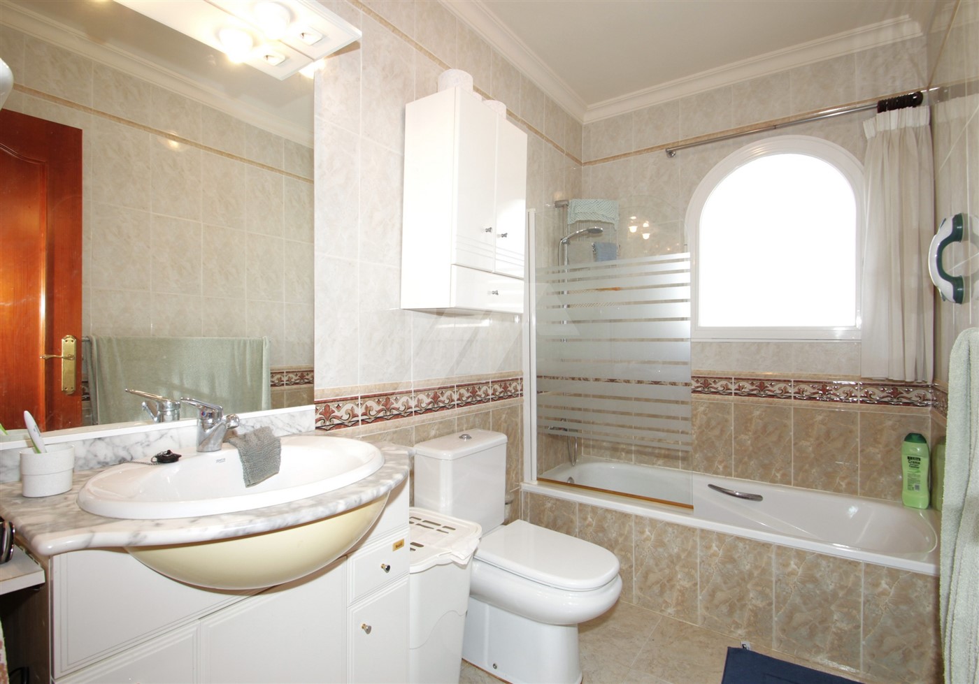 Huvila Benitachell, Alicante, Espanja 6 makuuhuonetta, 179 m2 No. 64542