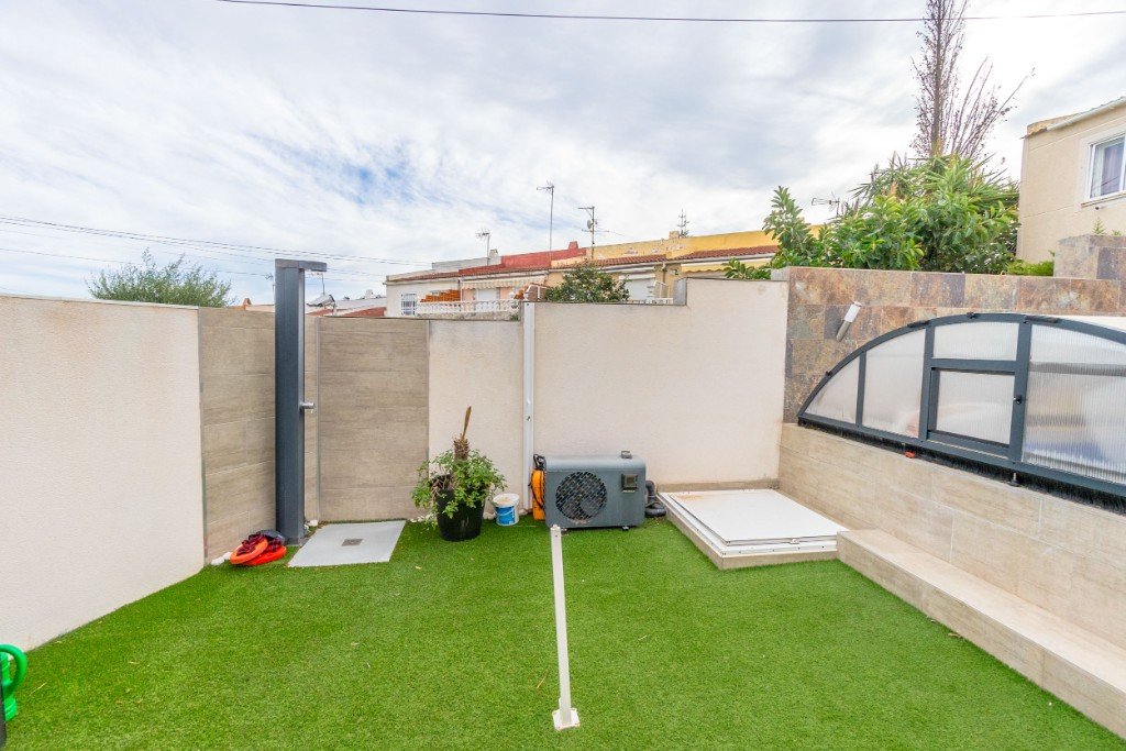 Villetta a schiera a Los Balcones, Alicante, Spagna 3 camere da letto, 103 mq. N° 145260