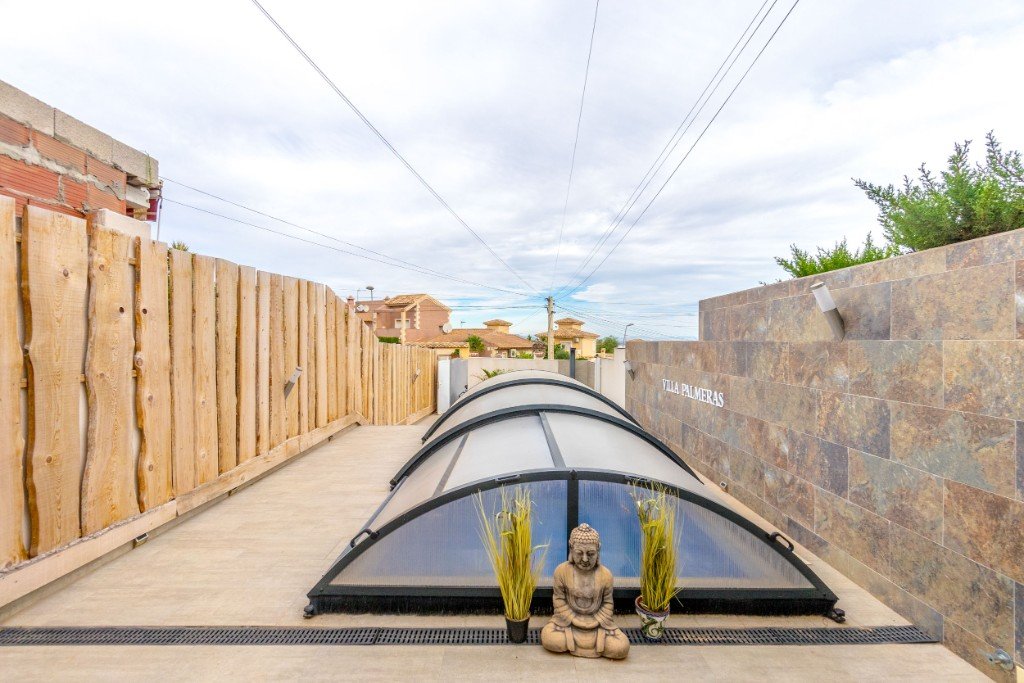 Villetta a schiera a Los Balcones, Alicante, Spagna 3 camere da letto, 103 mq. N° 145260
