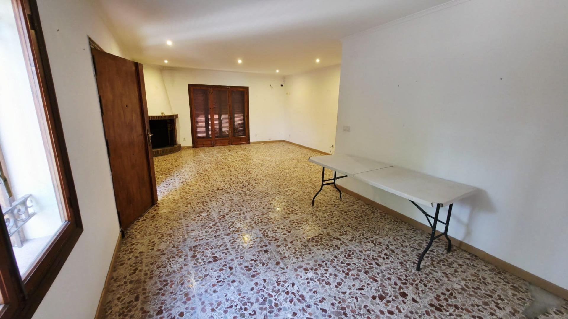 Huoneisto Alicante, Espanja 5 makuuhuonetta, 233.4 m2 No. 165760