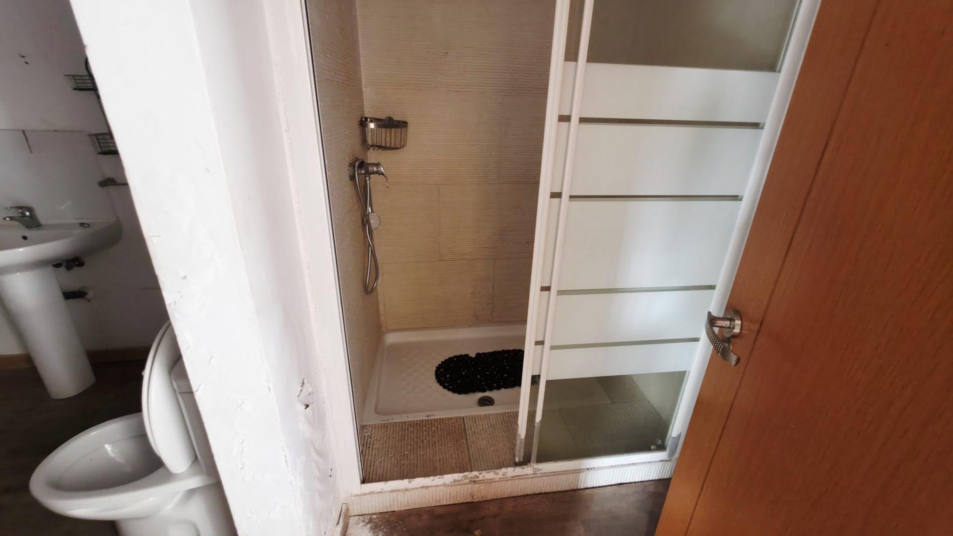Huoneisto Alicante, Espanja 5 makuuhuonetta, 233.4 m2 No. 165760