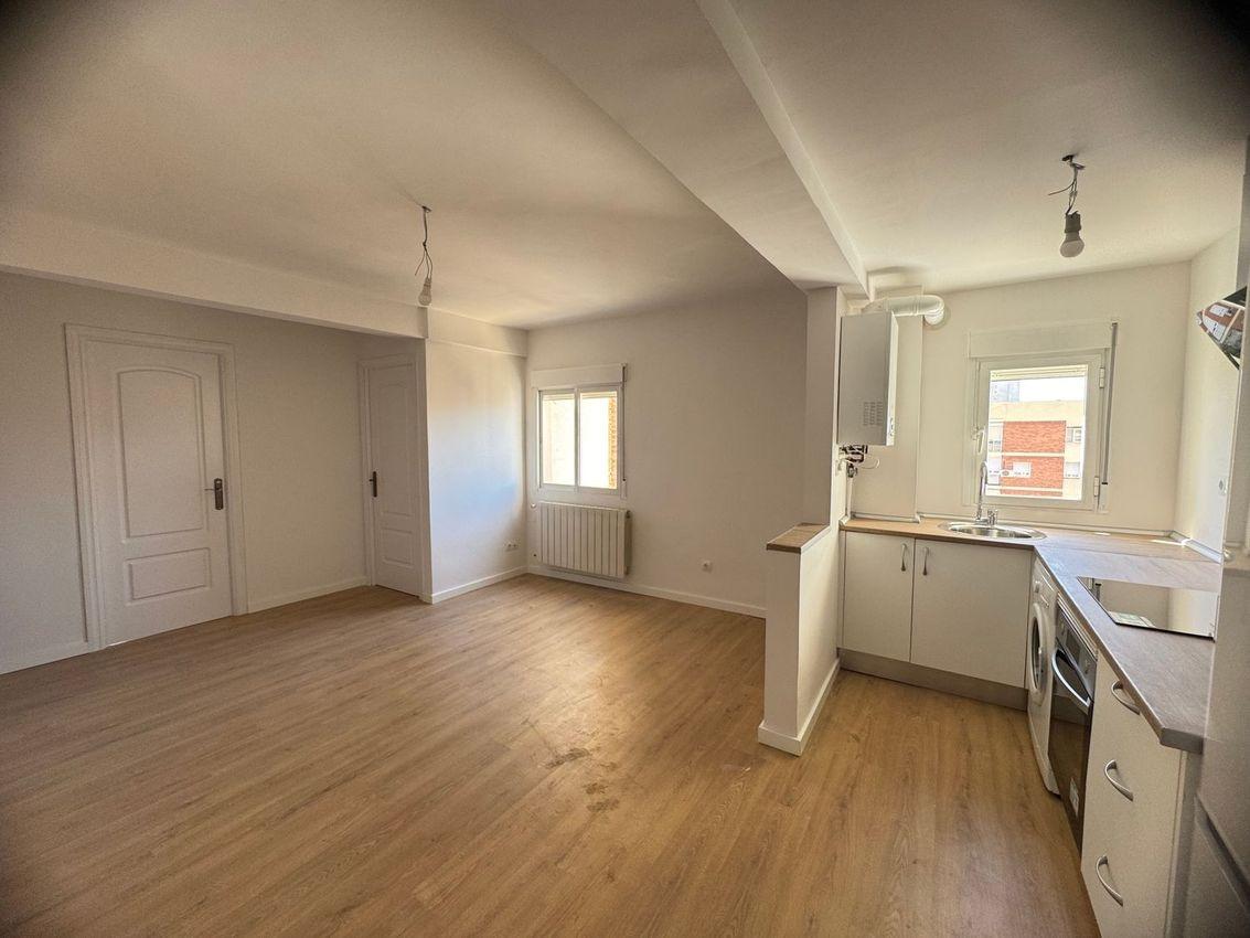 Huoneisto Madrid, Espanja 2 makuuhuonetta, 55 m2 No. 165762