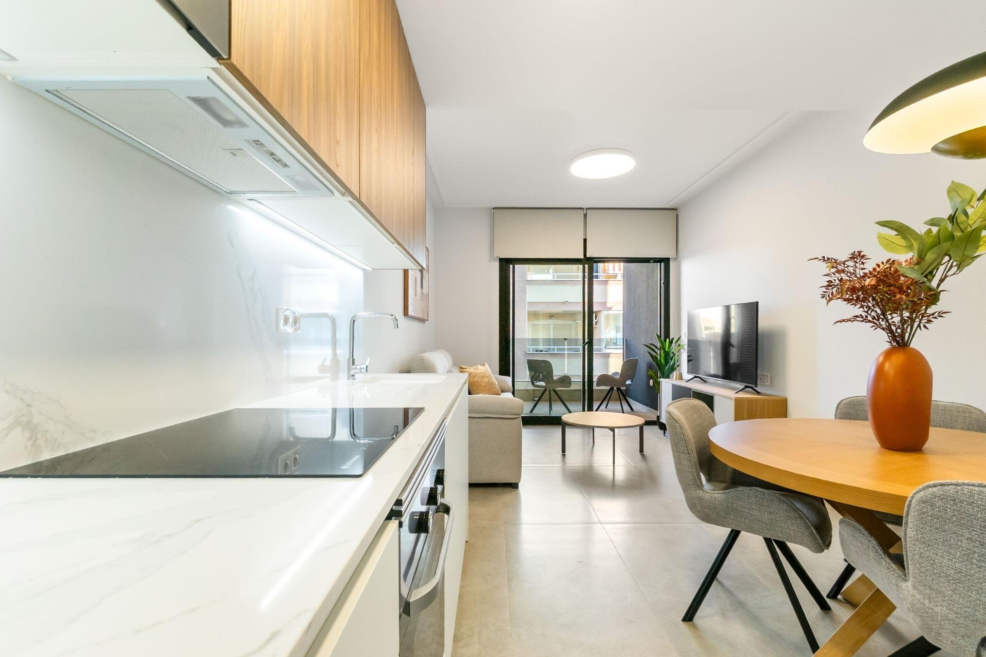 Apartment in Torrevieja, Alicante, Spain 2 bedrooms, 82 sq.m. No. 194253