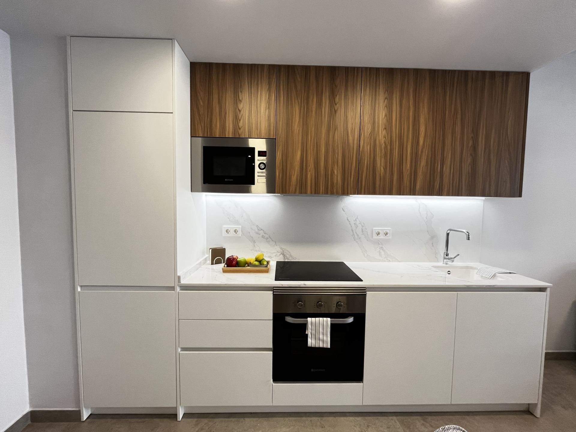 Apartment in Torrevieja, Alicante, Spain 2 bedrooms, 82 sq.m. No. 194253