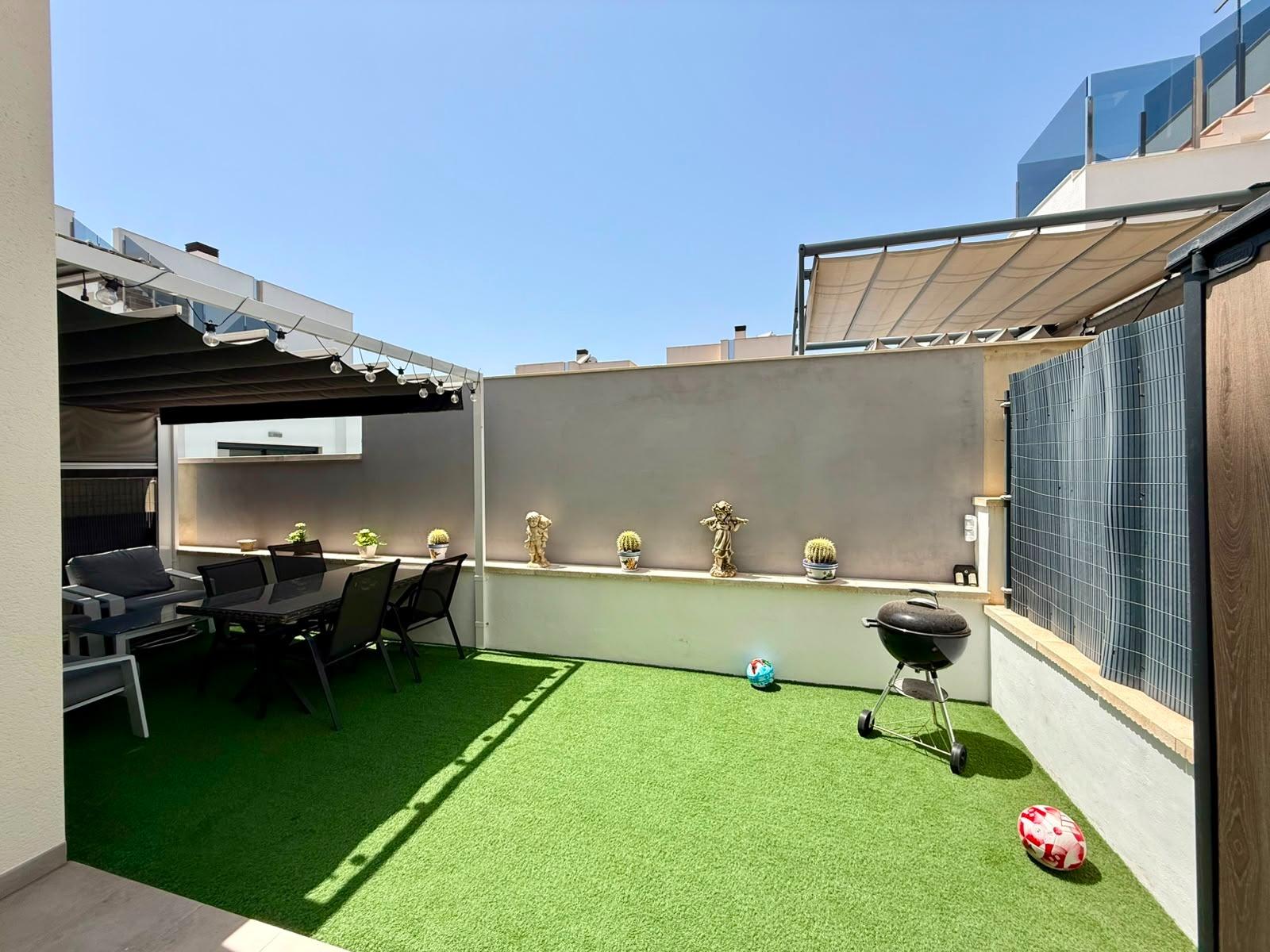 Huoneisto Torrevieja, Alicante, Espanja 2 makuuhuonetta, 81 m2 No. 194252