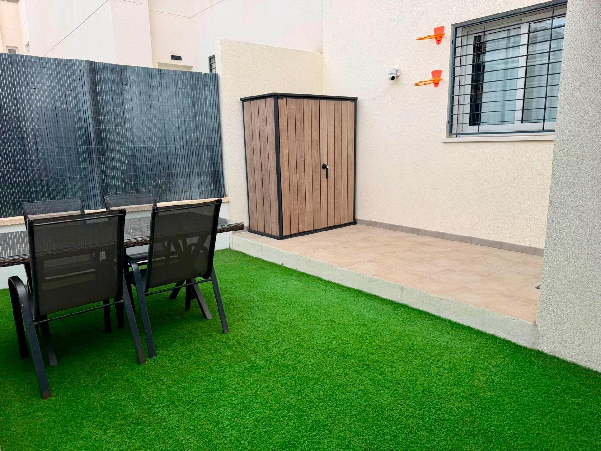 Huoneisto Torrevieja, Alicante, Espanja 2 makuuhuonetta, 81 m2 No. 194252