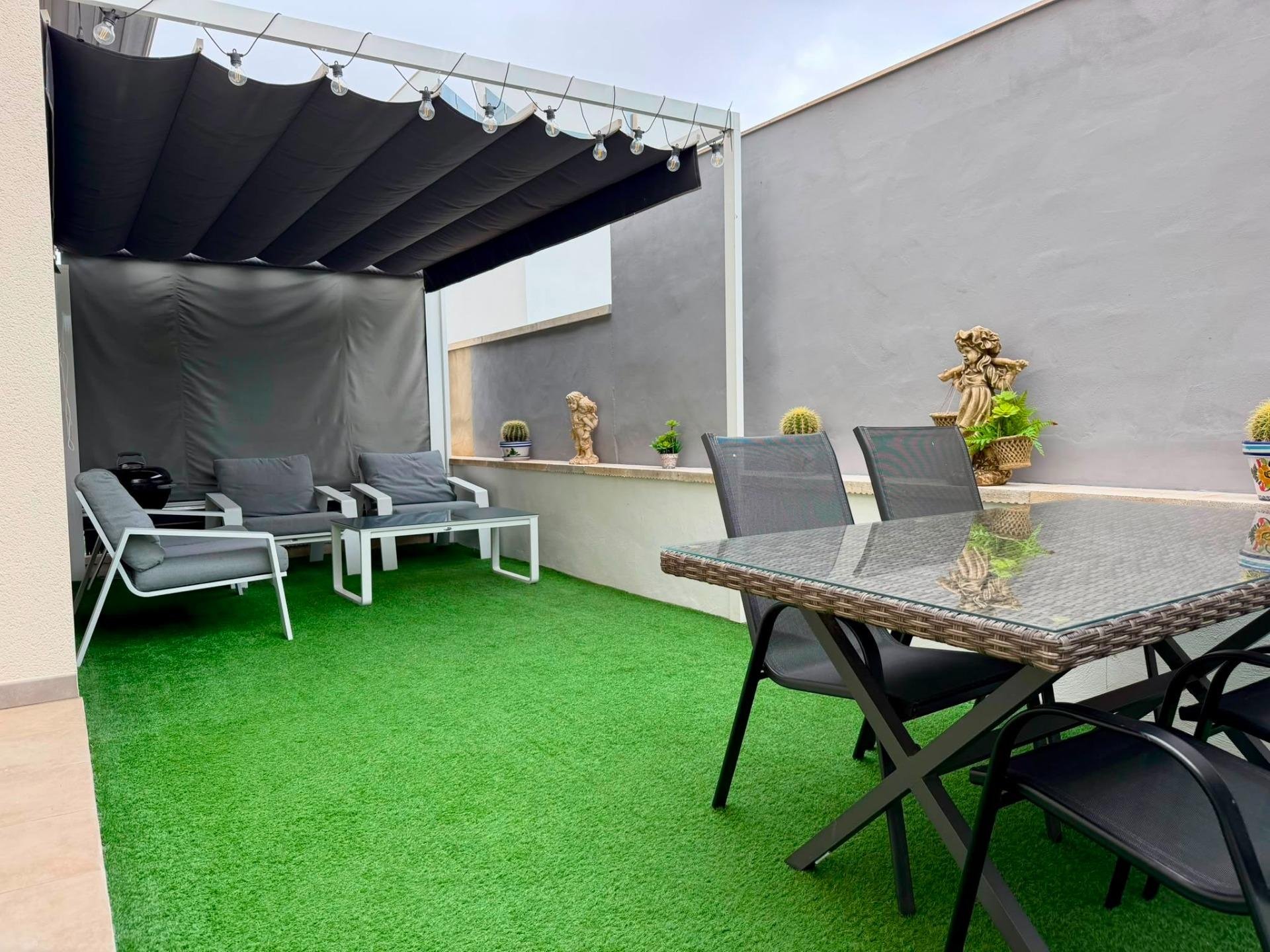 Huoneisto Torrevieja, Alicante, Espanja 2 makuuhuonetta, 81 m2 No. 194252