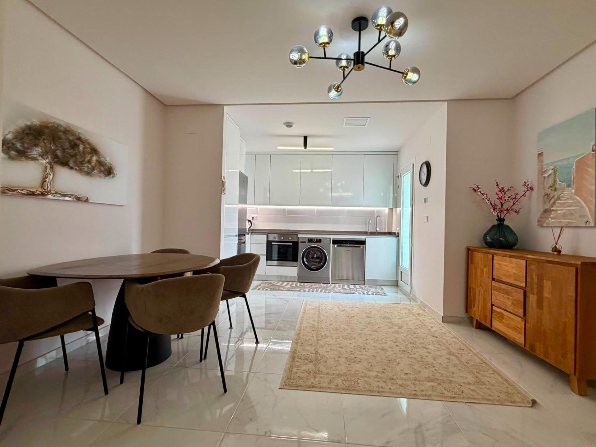 Huoneisto Torrevieja, Alicante, Espanja 2 makuuhuonetta, 81 m2 No. 194252