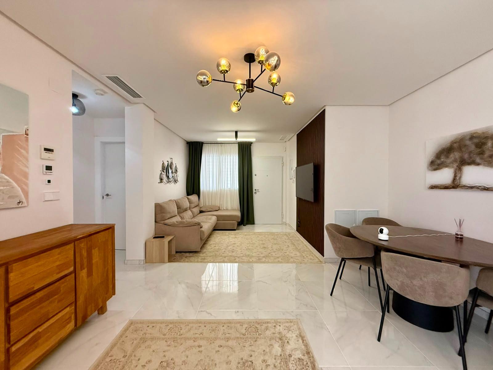 Huoneisto Torrevieja, Alicante, Espanja 2 makuuhuonetta, 81 m2 No. 194252