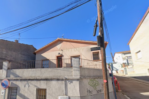 Casa a Parets del Vallès, Barcelona, Spagna 3 camere da letto, 194 mq. N° 166900