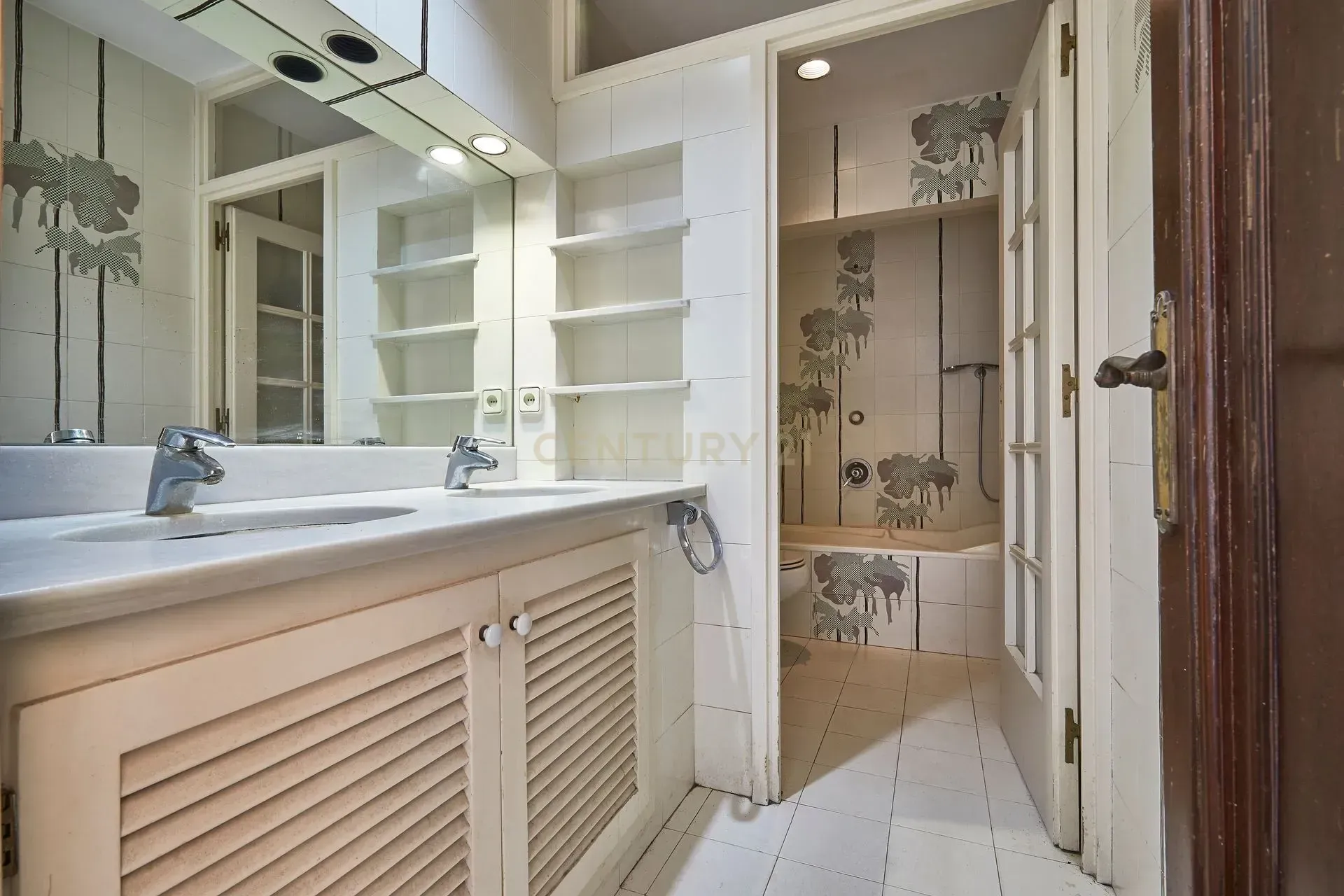 House in Montgat, Barcelona, Spain 6 bedrooms, 161 sq.m. No. 166904