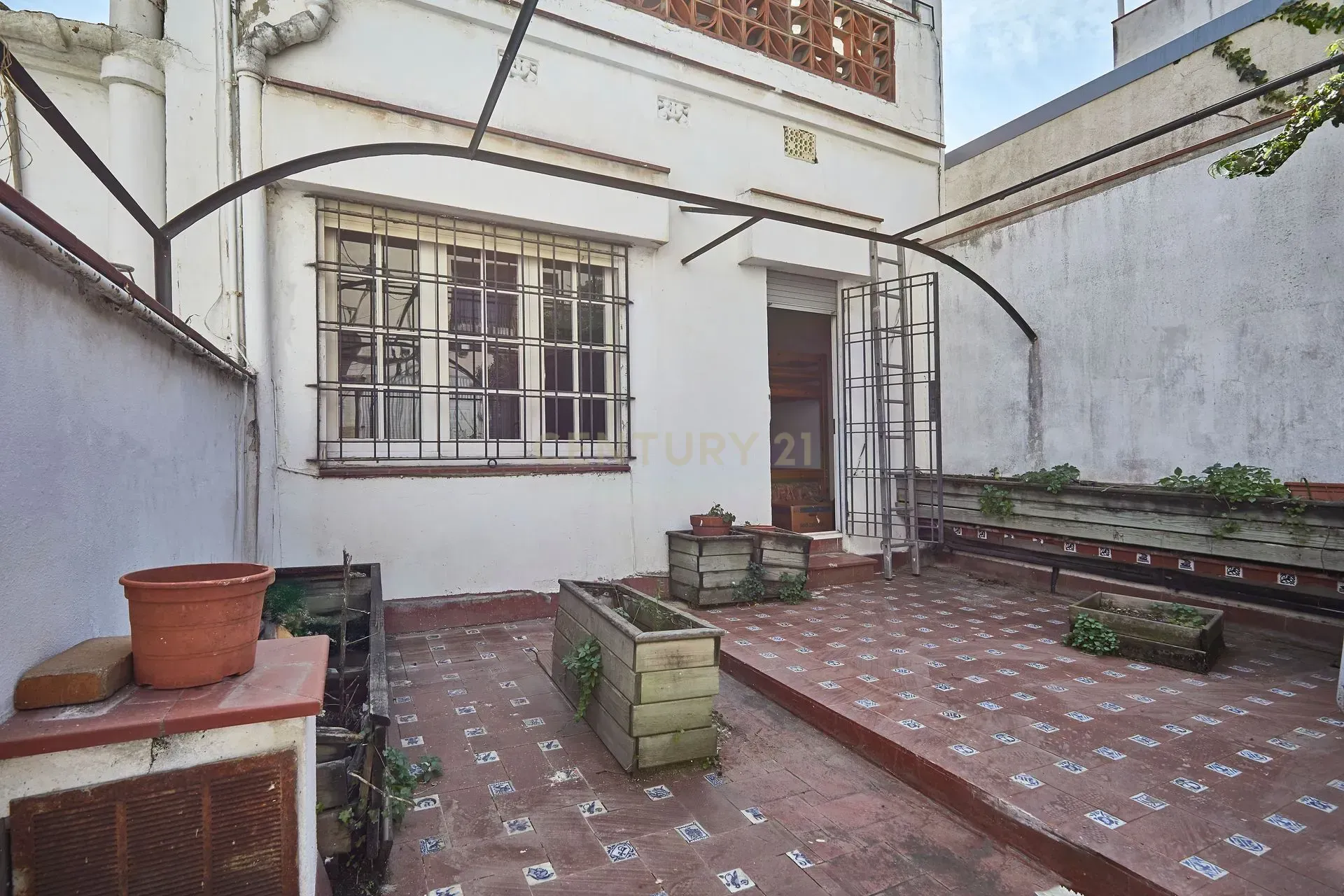 House in Montgat, Barcelona, Spain 6 bedrooms, 161 sq.m. No. 166904