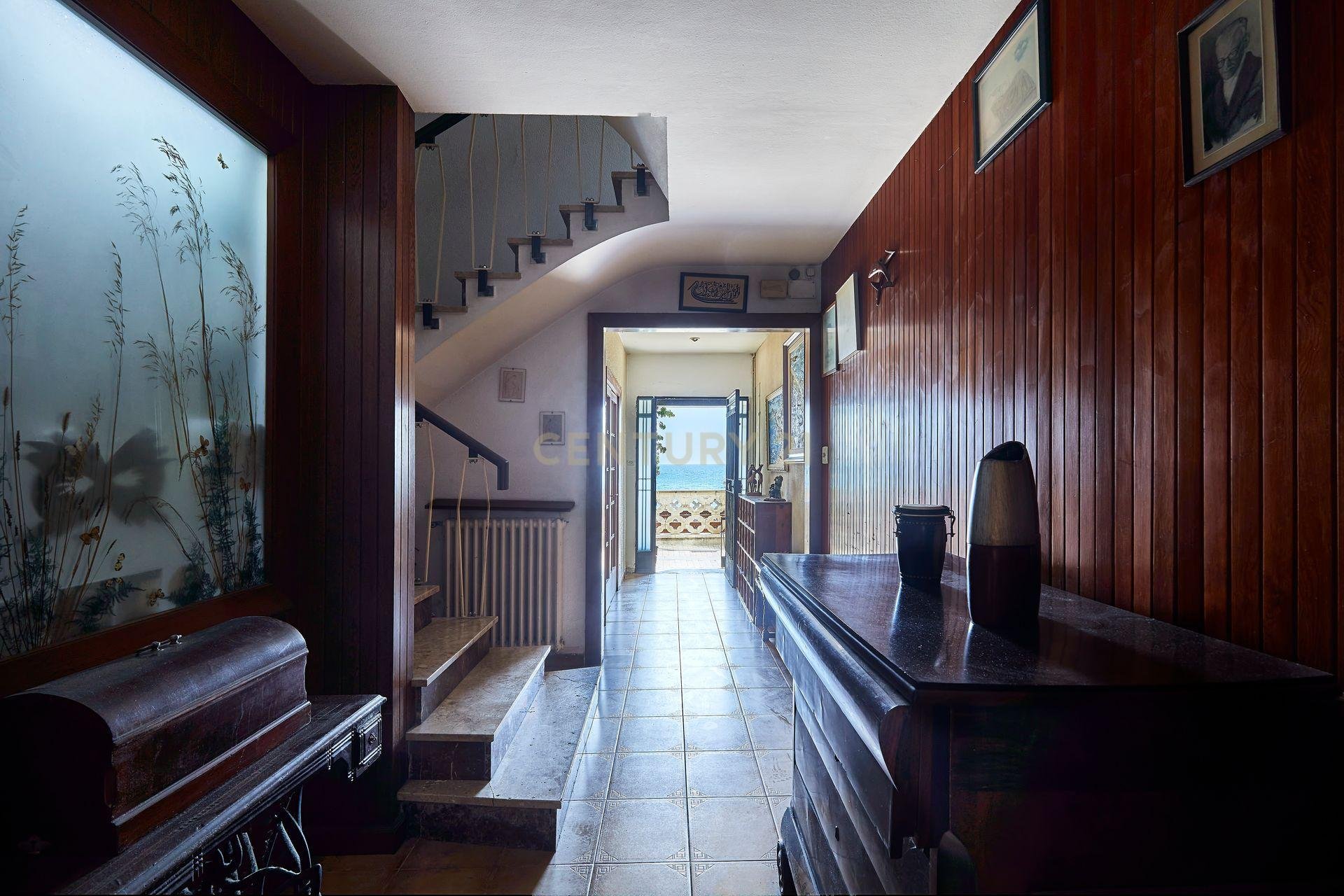 House in Montgat, Barcelona, Spain 6 bedrooms, 161 sq.m. No. 166904