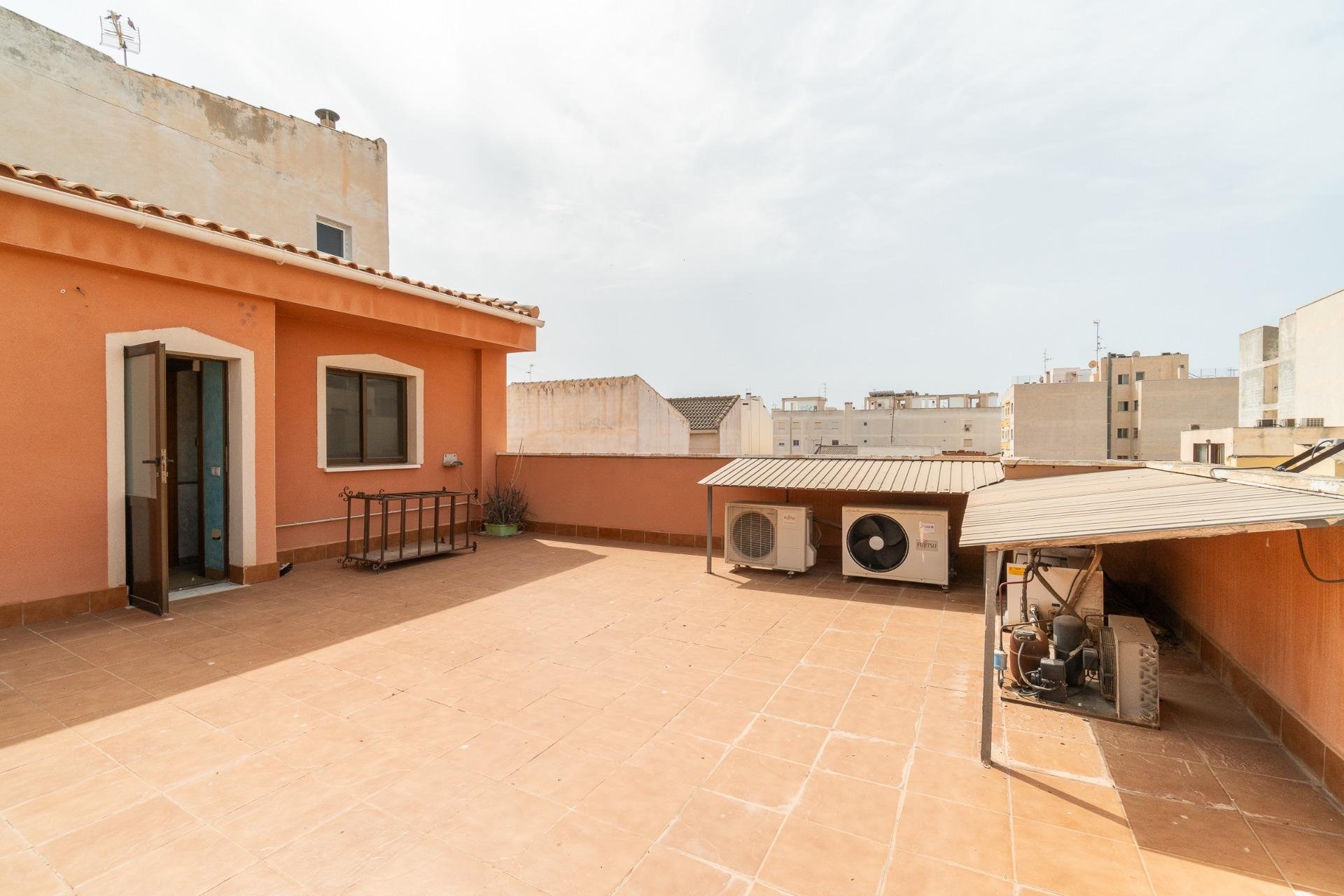 Villa a Torrevieja, Alicante, Spagna 143 mq. N° 190381
