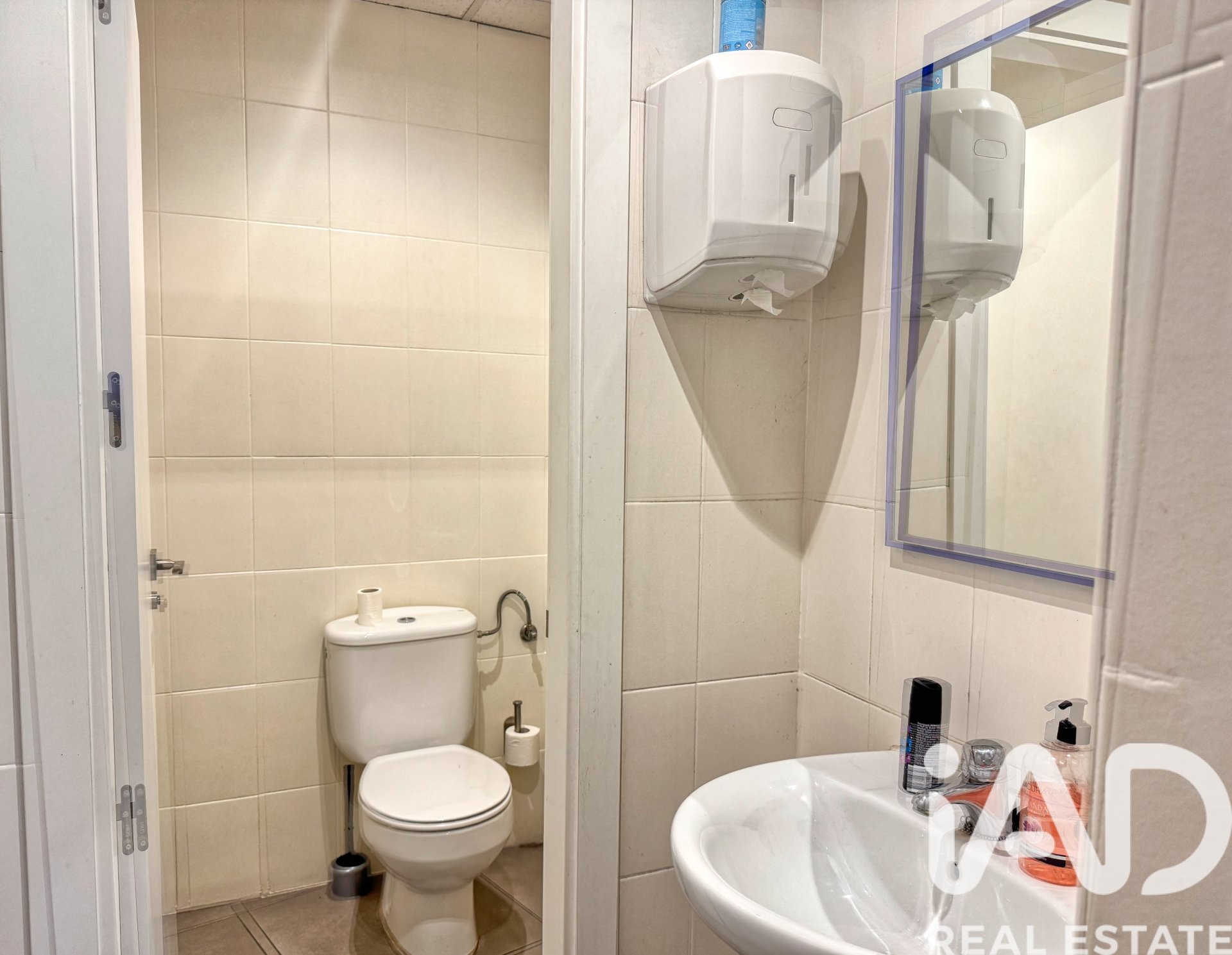 Komerciāls īpašums Mostoles, Madrid, Spānijā 1227 m2 Nr. 173046